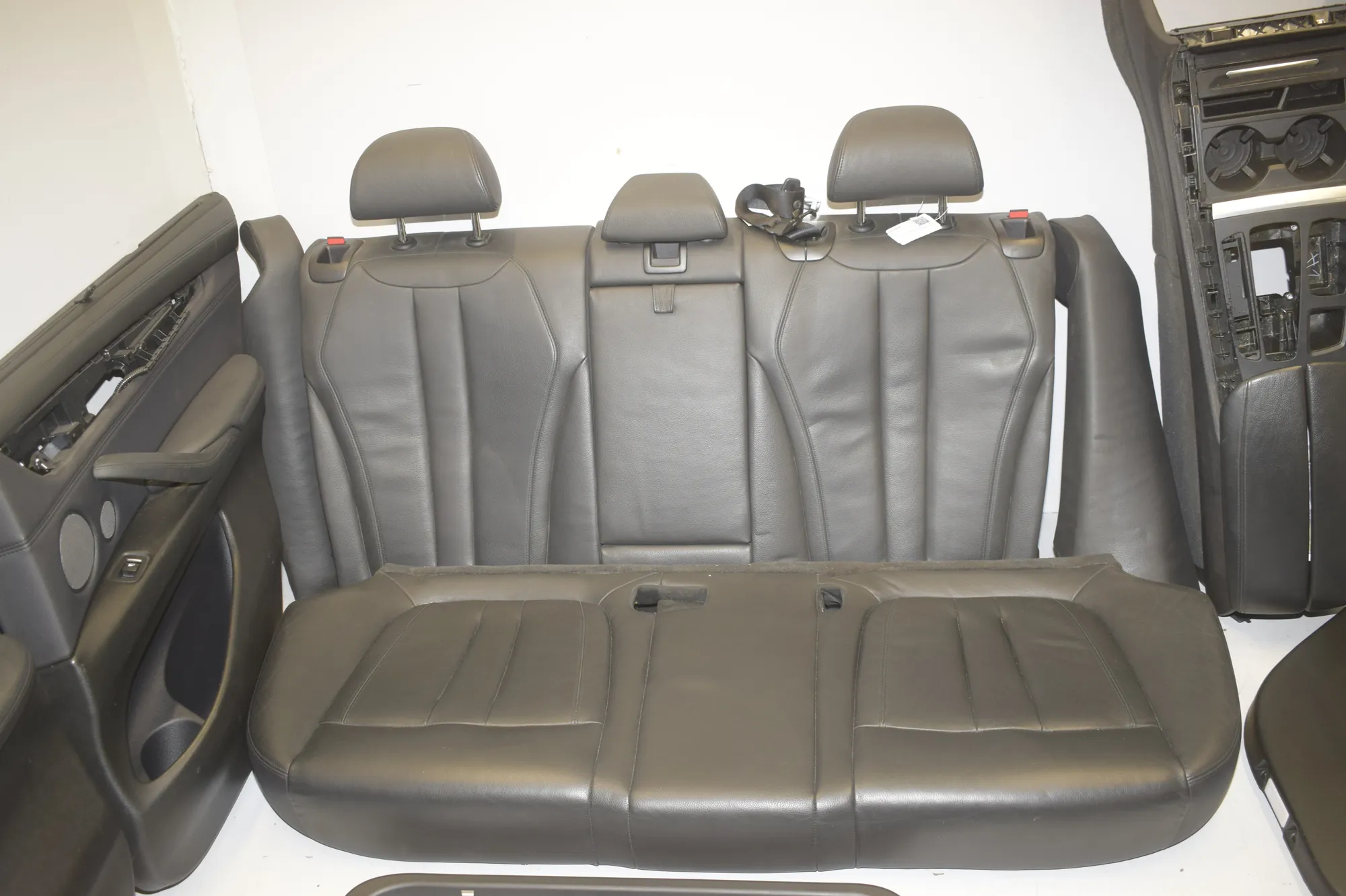 Seat set – OEM 9321038 · BMW X5 (F15, F85) M 50 d 2014 – 18