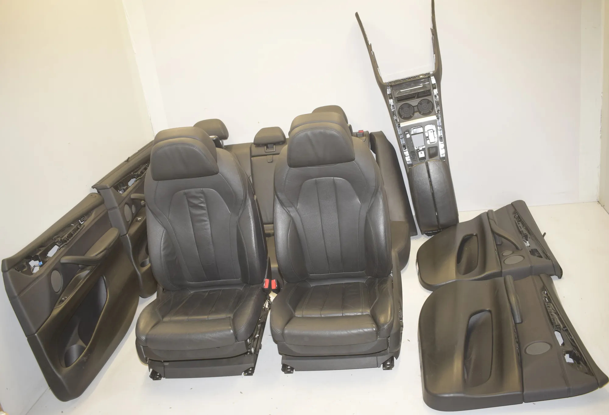 Seat set – OEM 9321038 · BMW X5 (F15, F85) M 50 d 2014 – 3