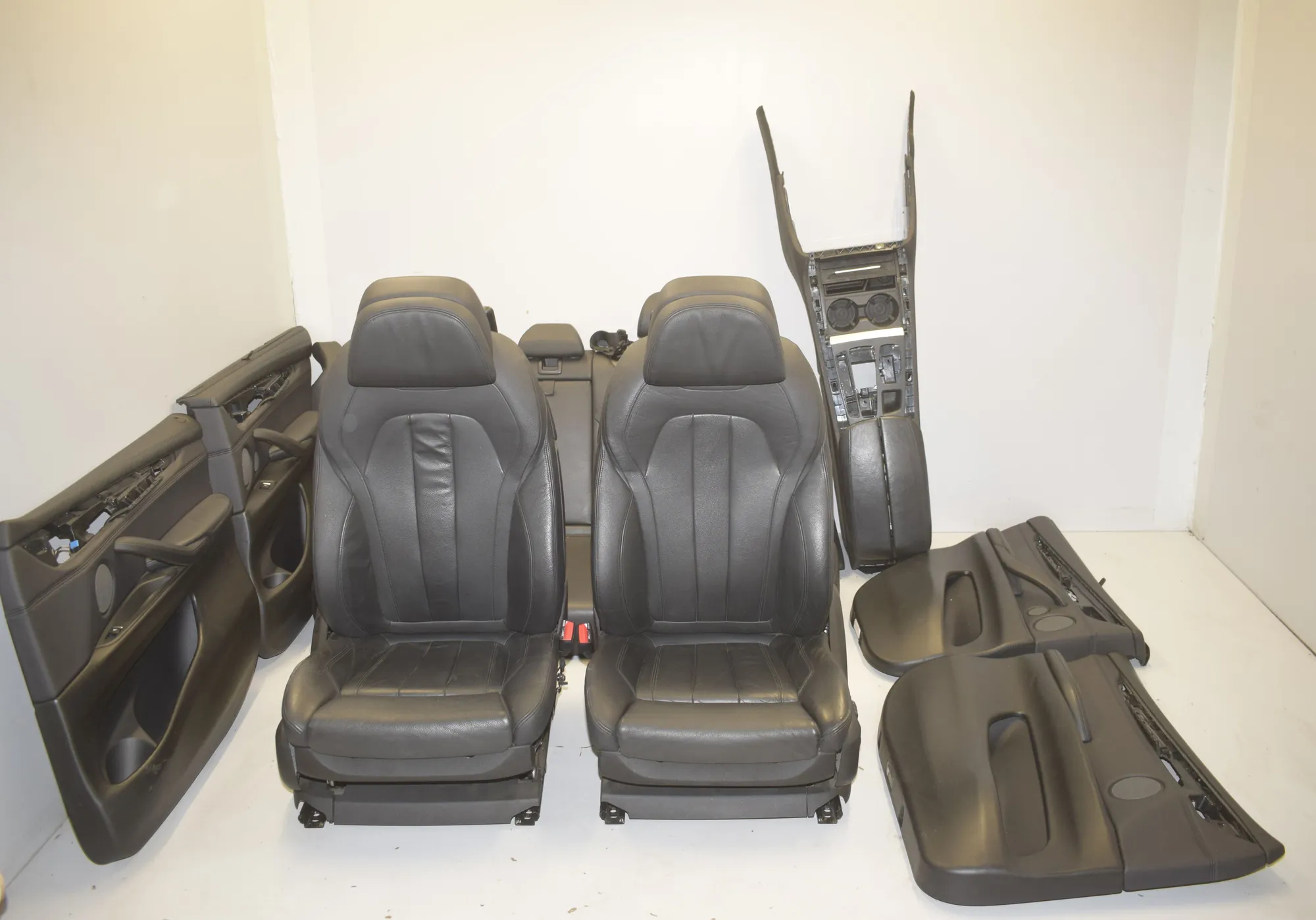 Seat set – OEM 9321038 · BMW X5 (F15, F85) M 50 d 2014 – 6