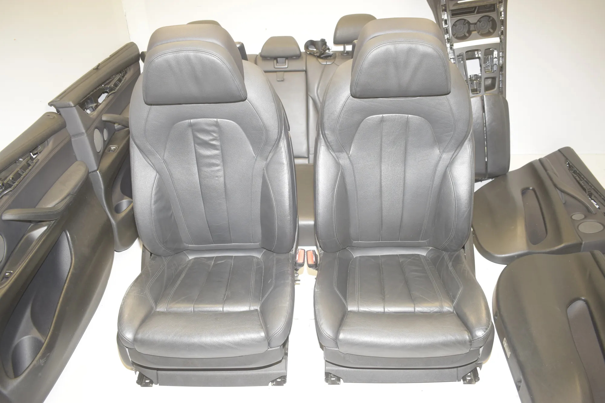 Seat set – OEM 9321038 · BMW X5 (F15, F85) M 50 d 2014 – 9