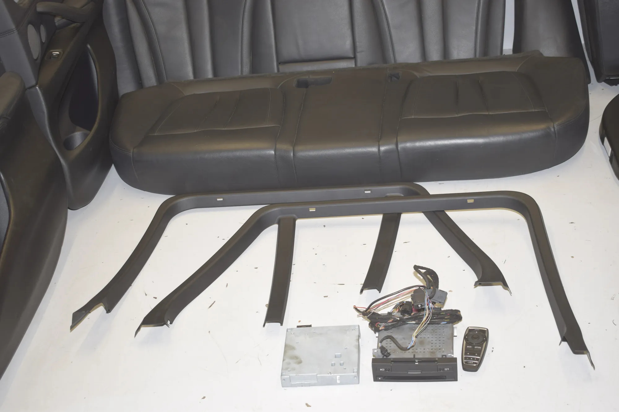 Seat set – OEM 9321038 · BMW X5 (F15, F85) M 50 d 2014 – 14