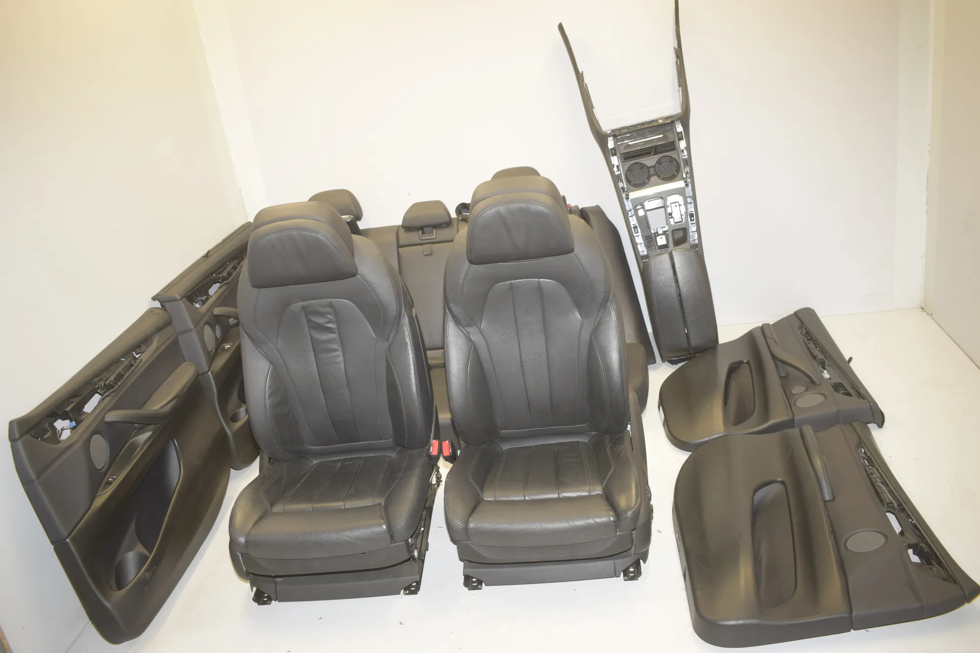 Seat set – OEM 9321038 · BMW X5 (F15, F85) M 50 d 2014 – 4