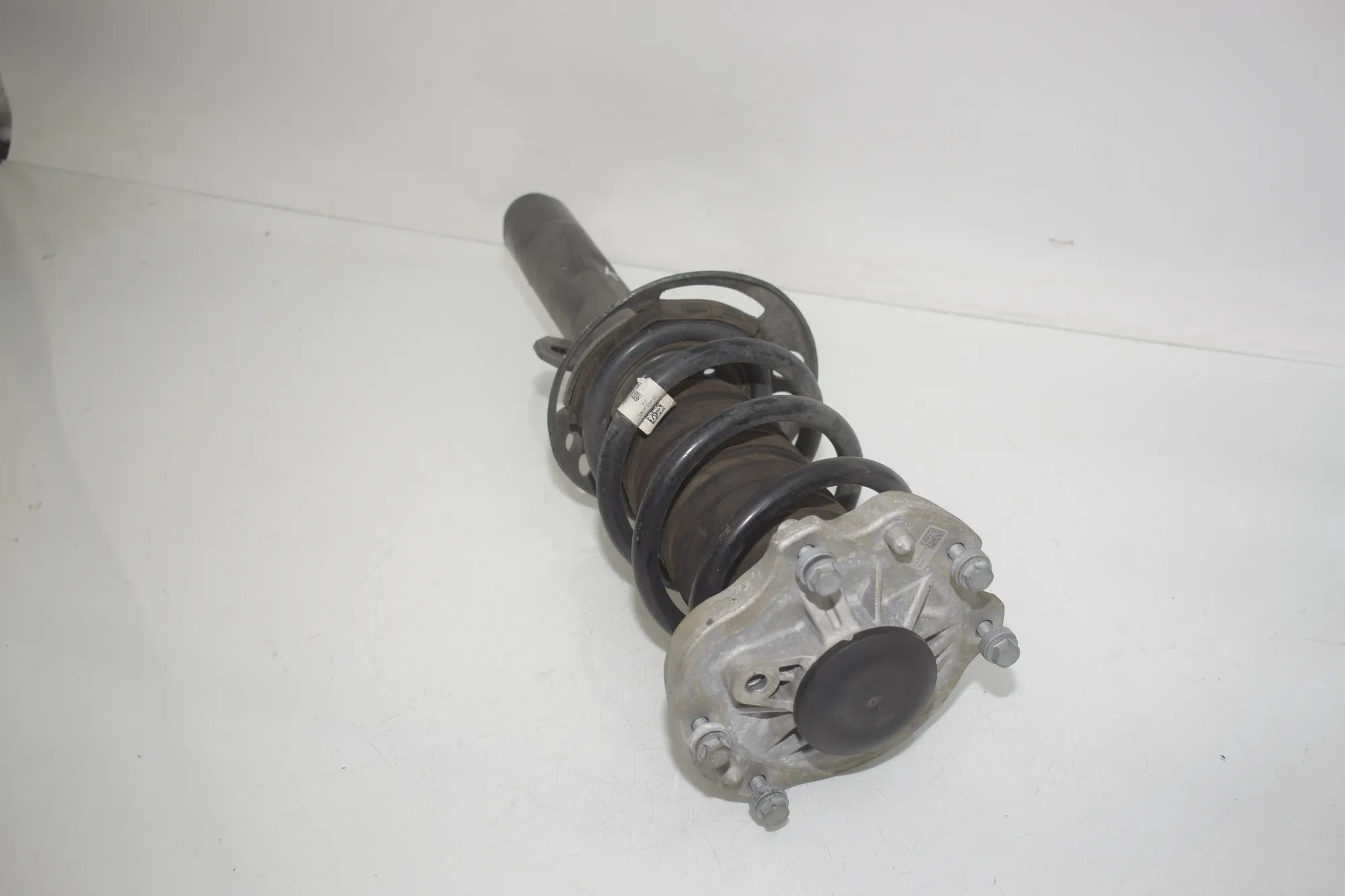 Front Left Shock Absorber – OEM 5A28A85 · BMW X1 (U11) (2022 - -) BMW X1 (U11) 2024 – 3