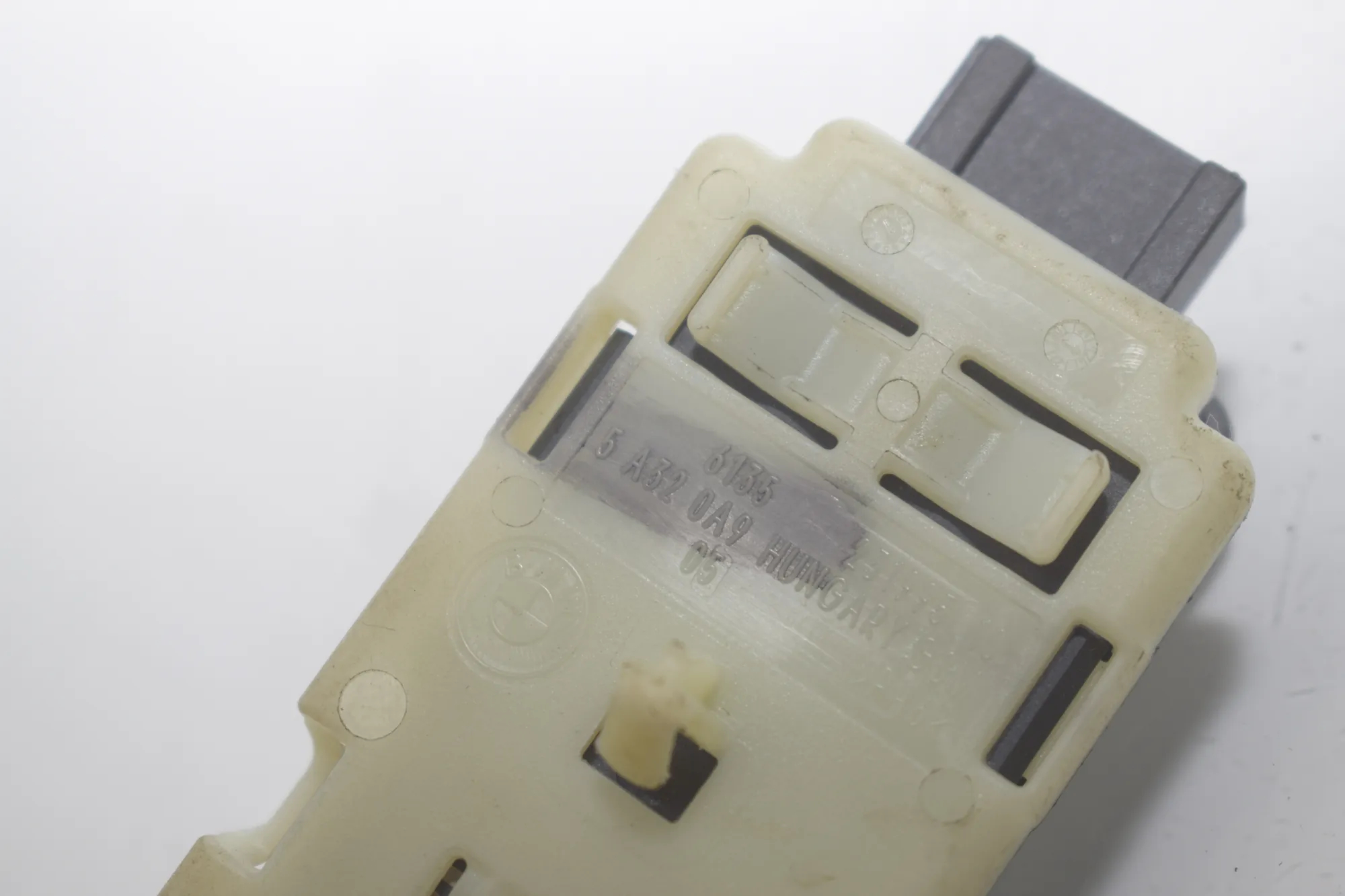 Antenna control unit – OEM 5A320A9 · BMW X1 (U11) (2022 - -) BMW X1 (U11) 2024 – 5