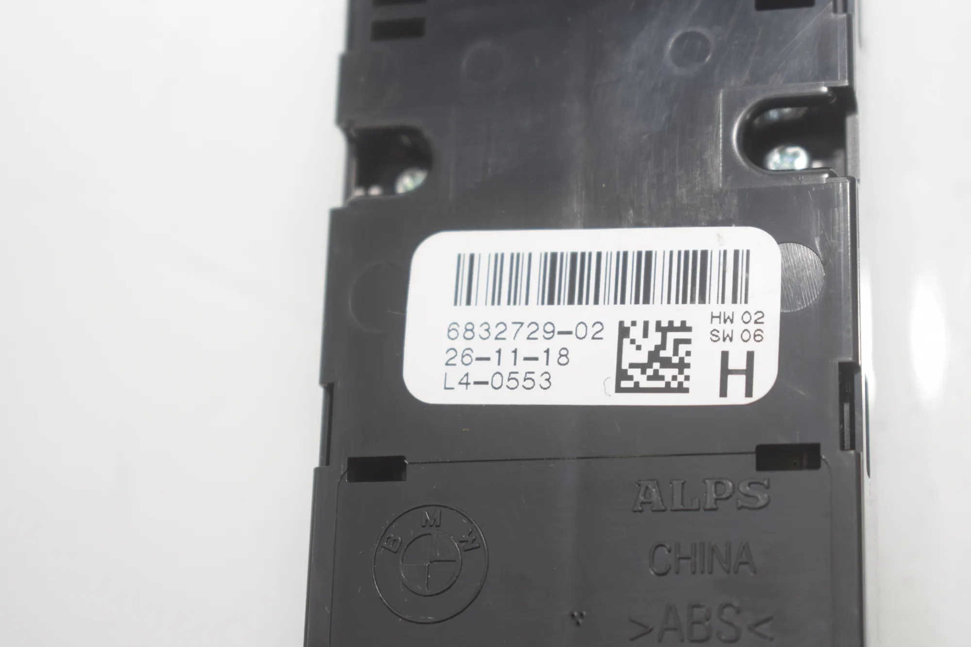 Front Left Door Window Switch – OEM 6832729 · BMW 5 Touring (G31) (2017 - -) 520 d 2019 – 6