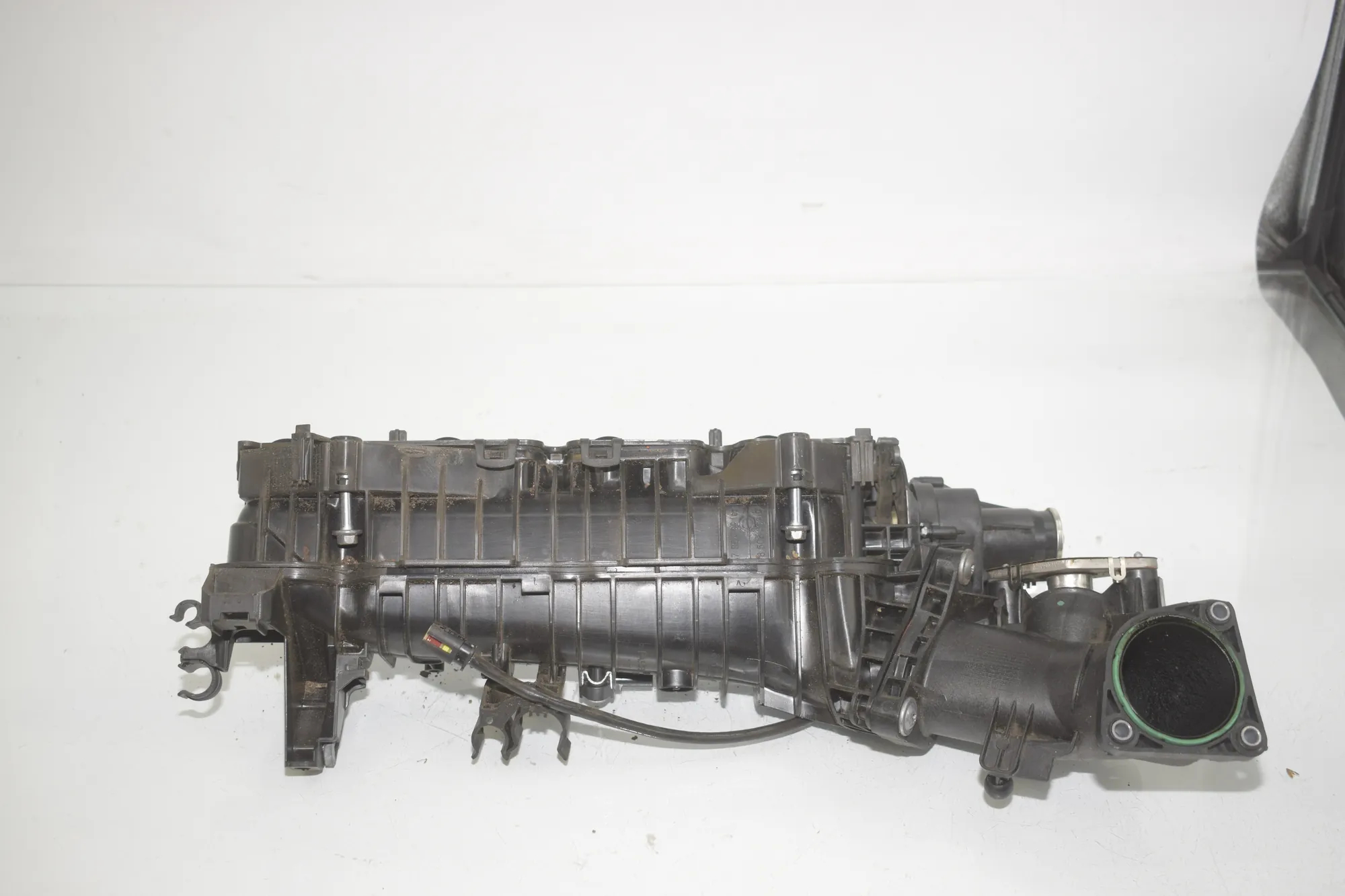 Intake Manifold – OEM 7807991 · BMW 3 Touring (F31) 320 d 2012 – 2