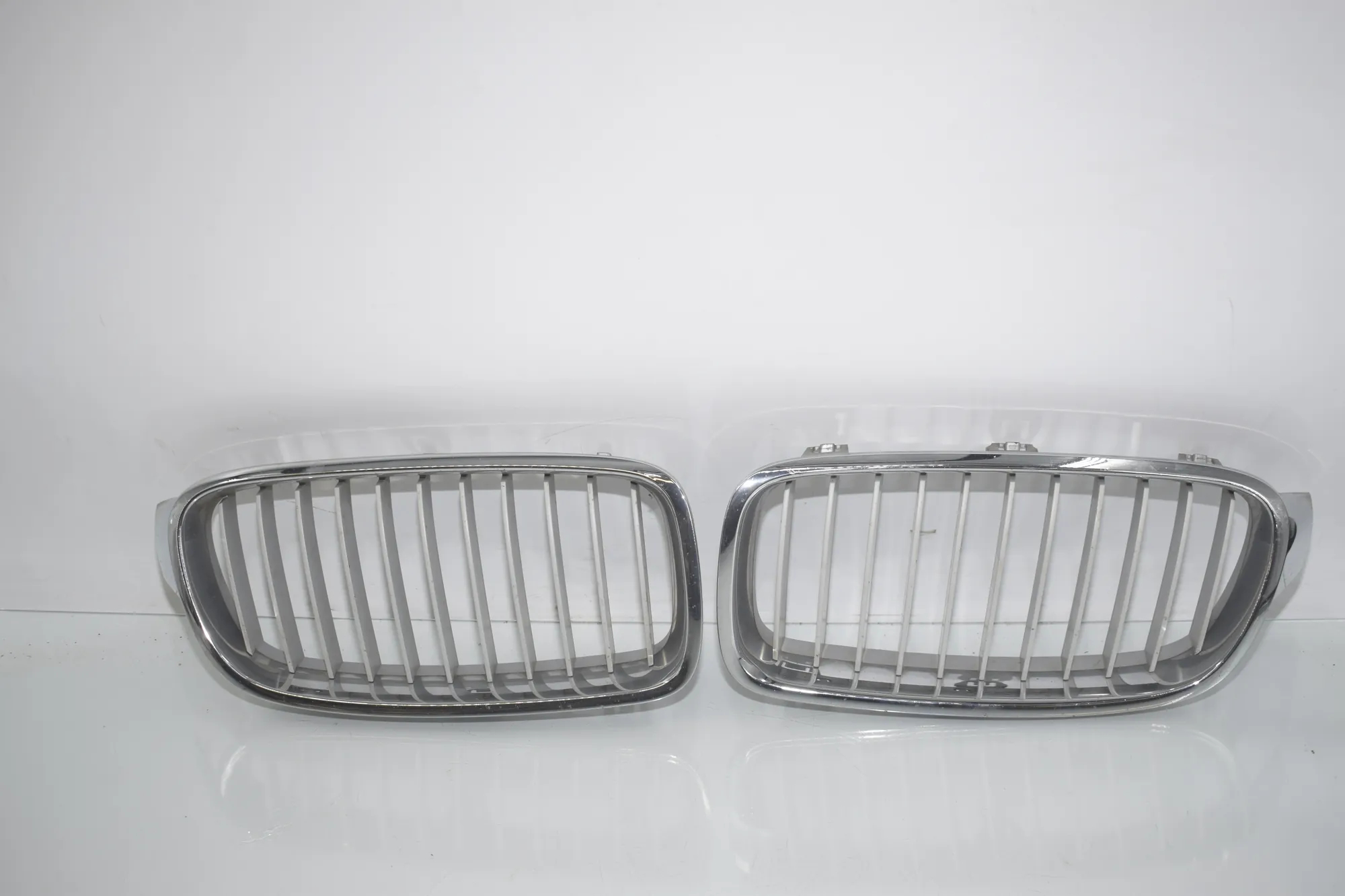 Grilles – OEM 7255411 · BMW 3 Touring (F31) 320 d 2012 – 2