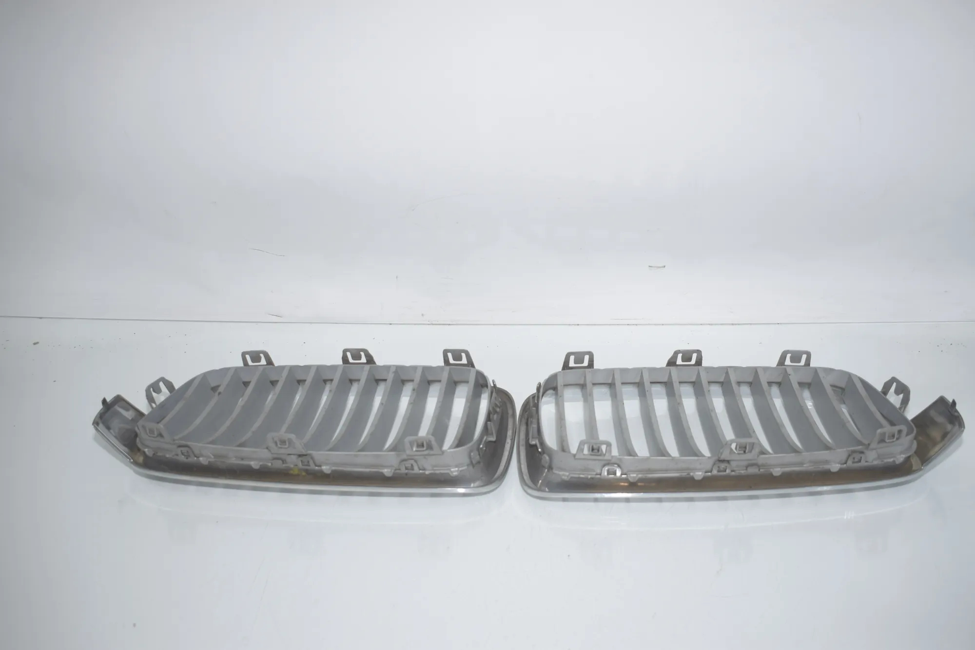 Grilles – OEM 7255411 · BMW 3 Touring (F31) 320 d 2012 – 3