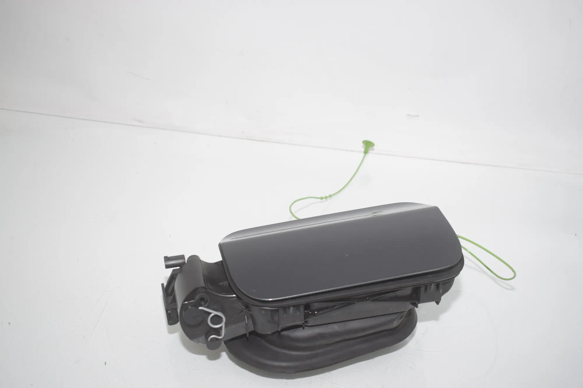 Fuel Tank Flap Cap – OEM 7238100 · BMW 3 Touring (F31) 320 d 2012 – 3