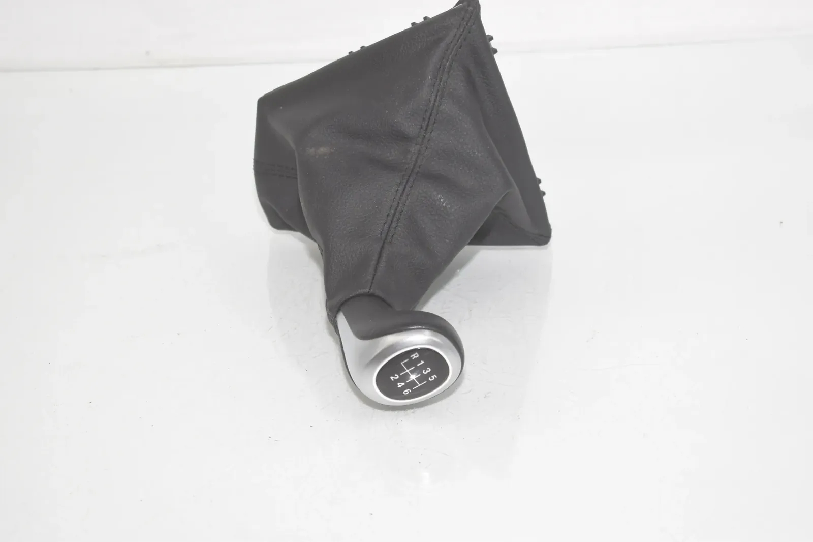Gear Lever Leather Gaiter – OEM 7596084 · BMW 3 Touring (F31) 320 d 2012 – 2