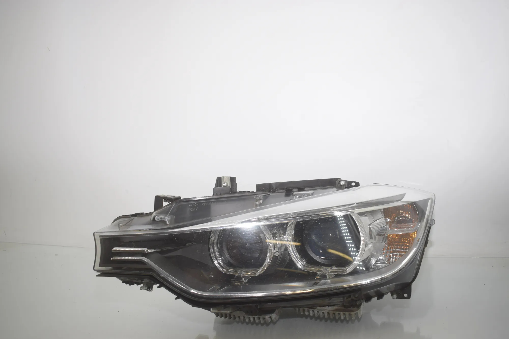 Front Left Headlight – OEM 7259527 · BMW 3 Touring (F31) 320 d 2012 – 2