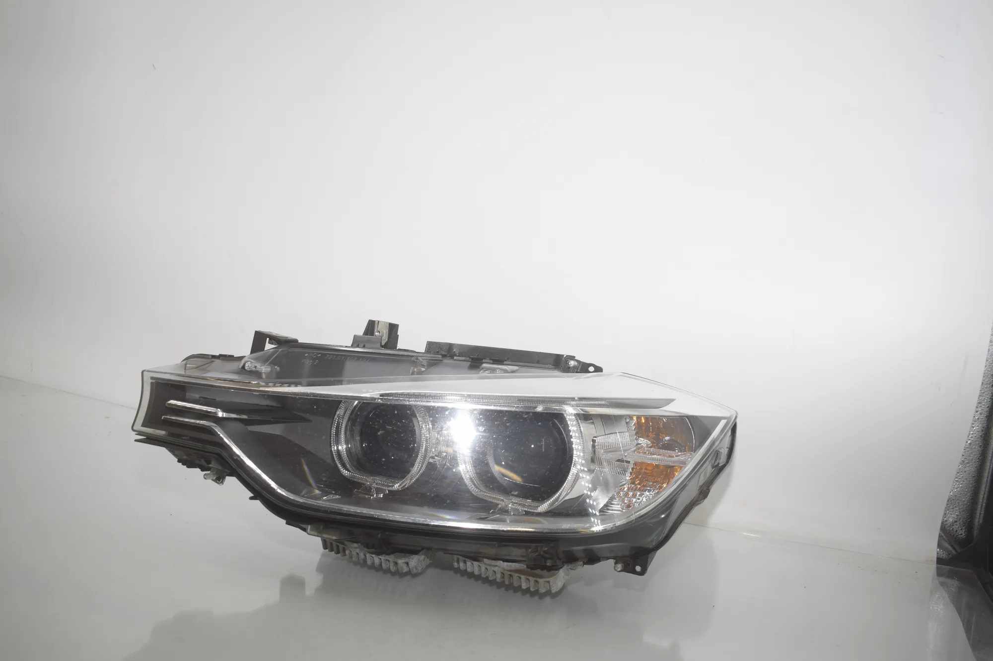 Front Left Headlight – OEM 7259527 · BMW 3 Touring (F31) 320 d 2012 – 3