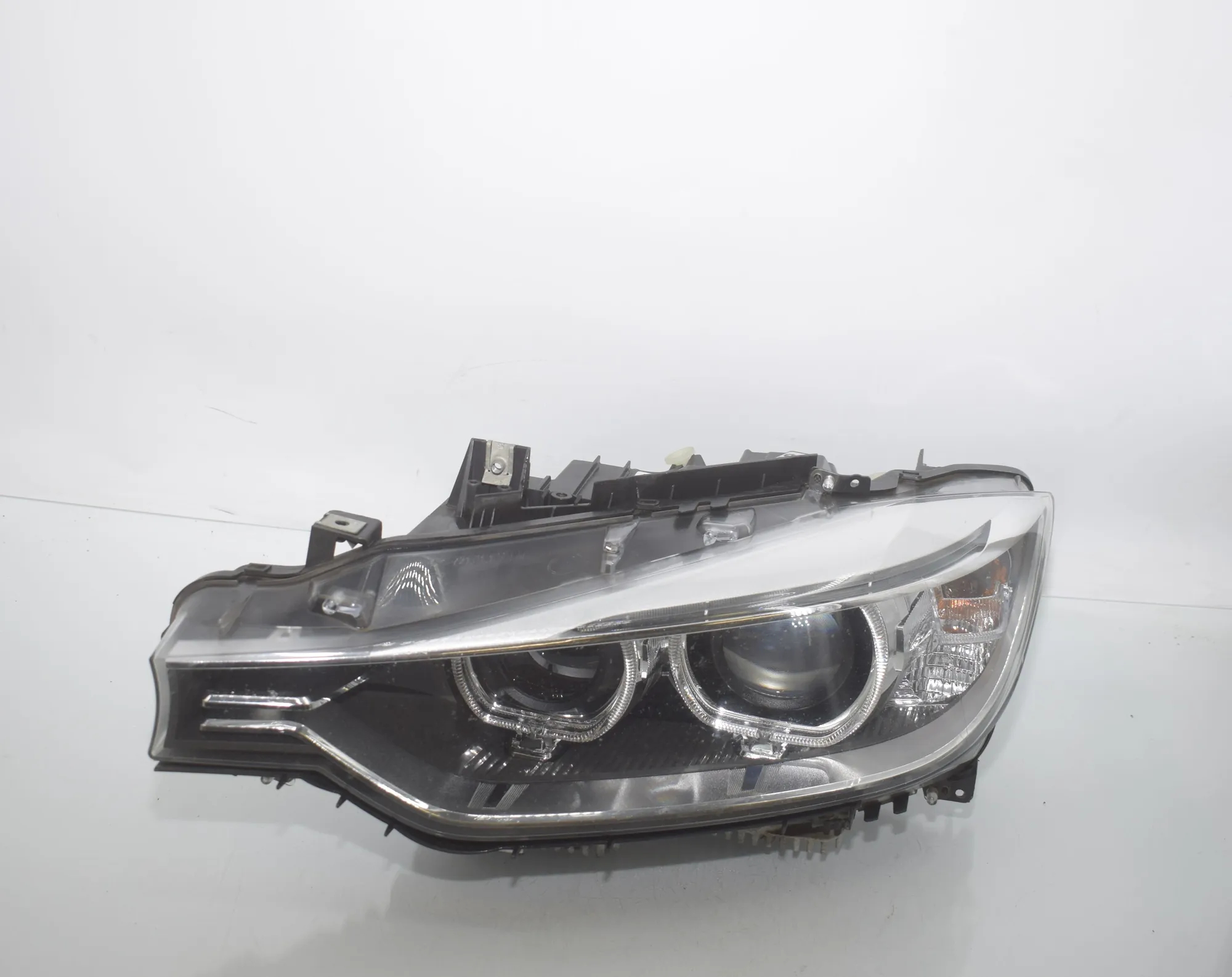 Front Left Headlight – OEM 7259527 · BMW 3 Touring (F31) 320 d 2012 – 4