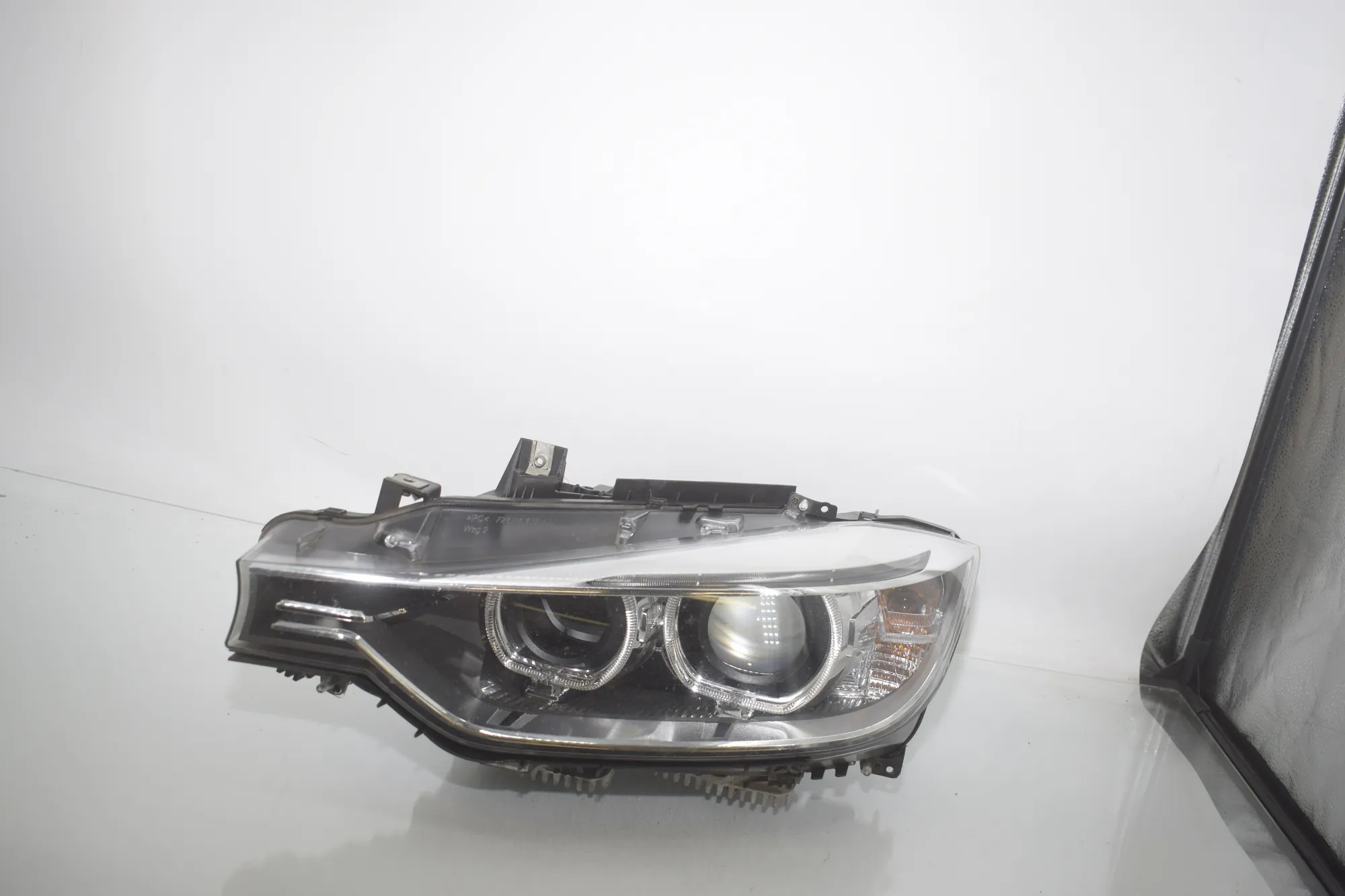 Front Left Headlight – OEM 7259527 · BMW 3 Touring (F31) 320 d 2012
