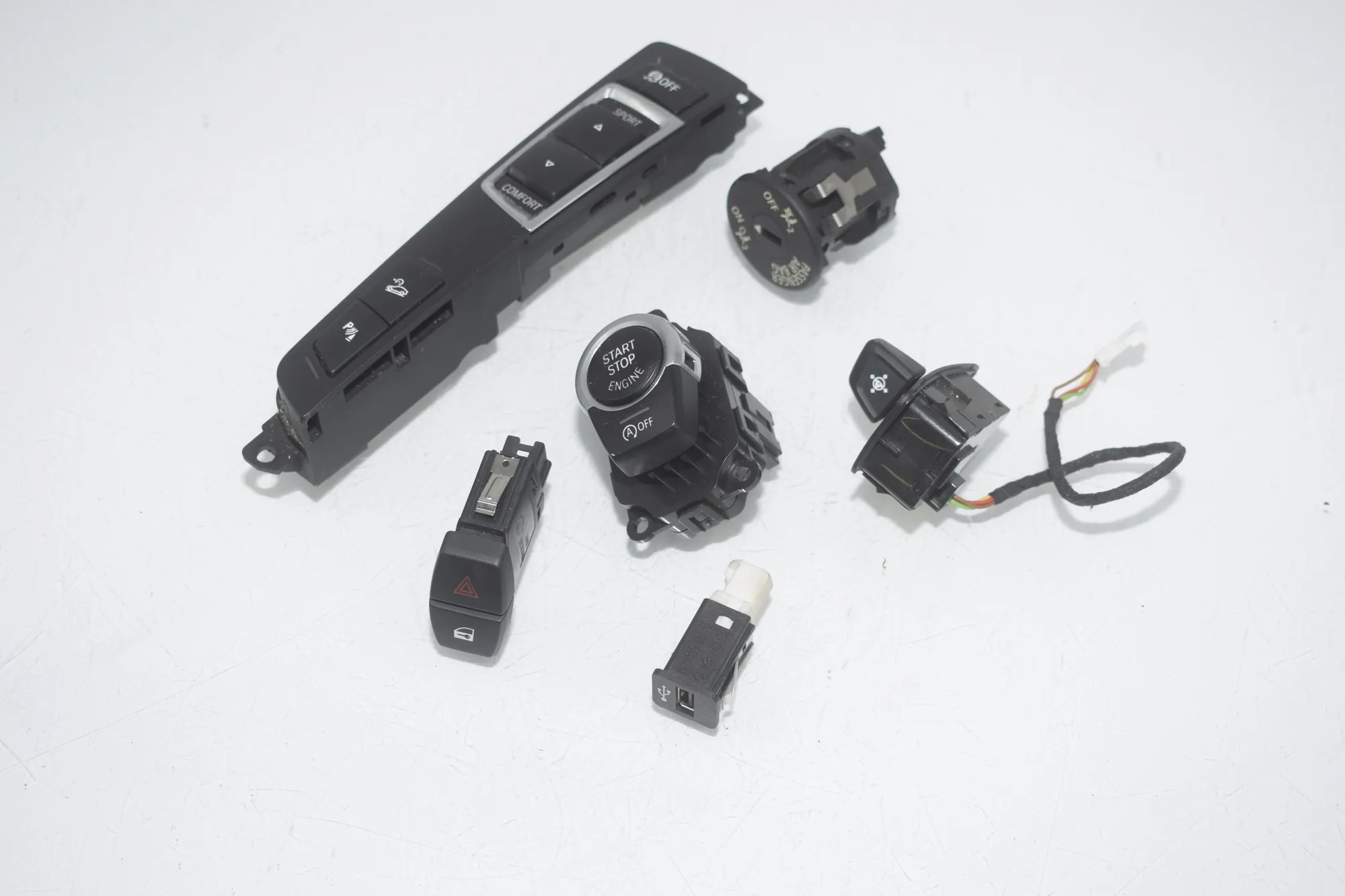 Switches – OEM 9202948 · BMW 5 Touring (F11) 530 d xDrive 2011 – 2