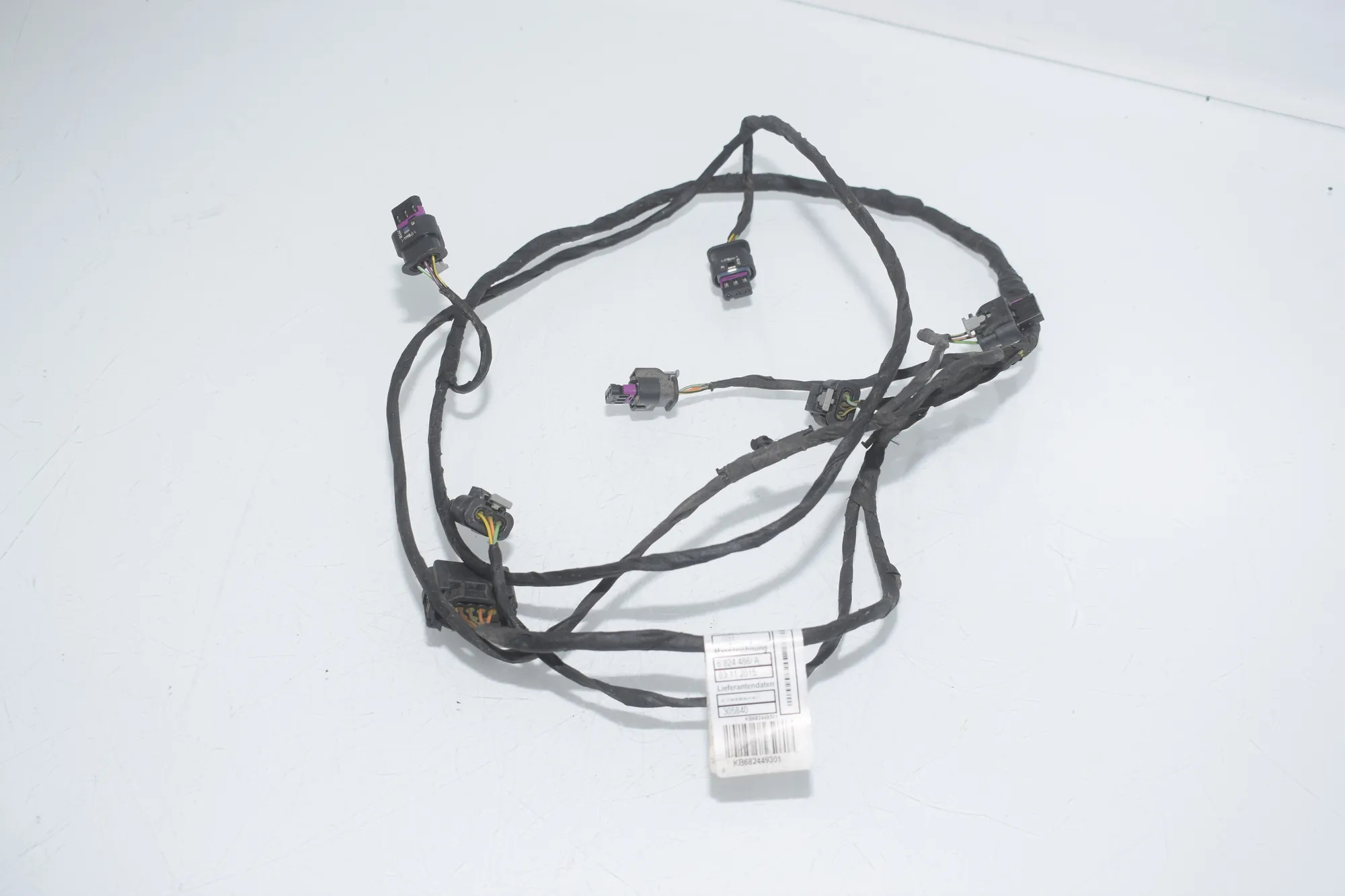 Front Parking Sensor Wiring Loom – OEM 6824493 · BMW 5 Touring (G31) (2017 - -) 520 d 2019 – 2