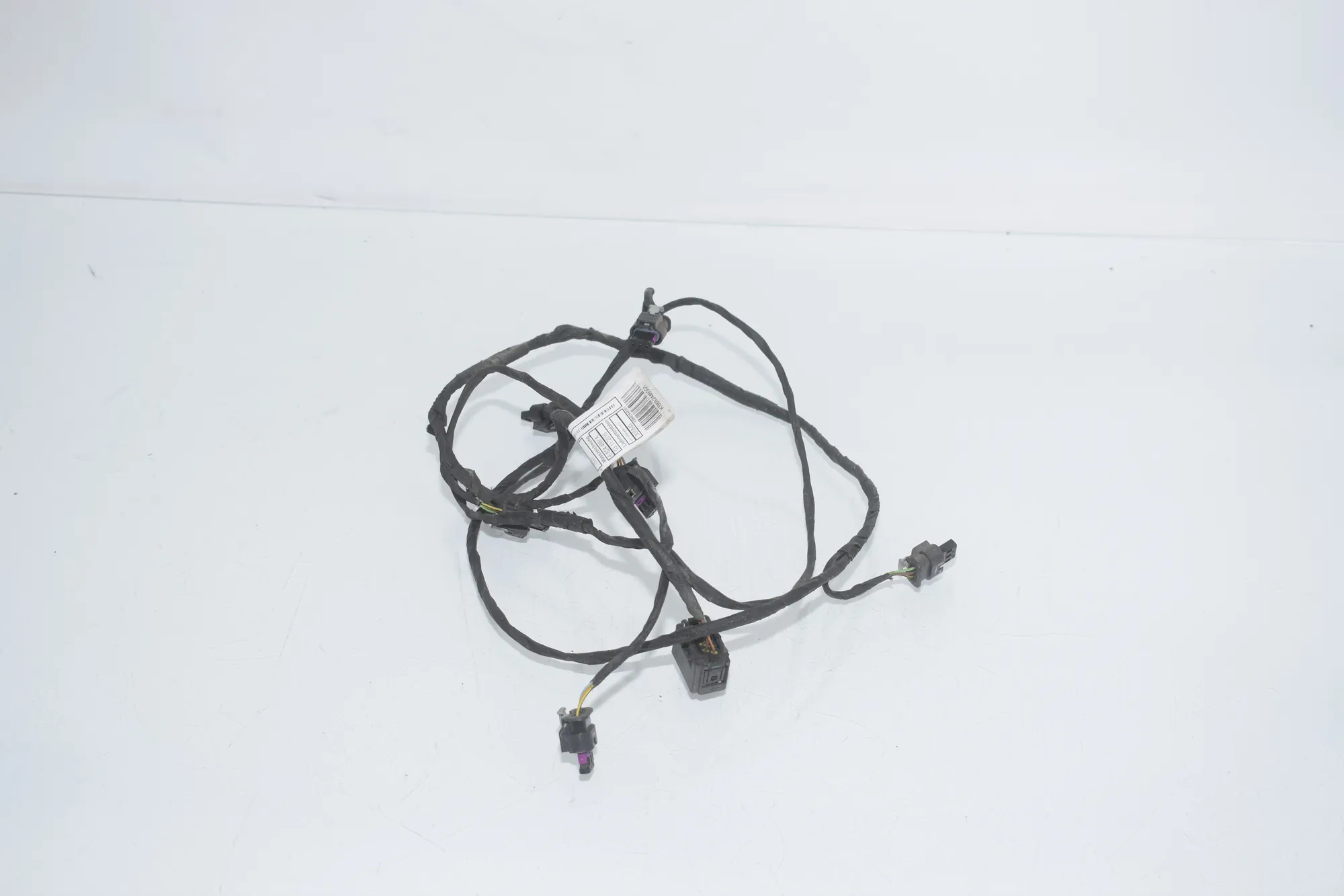 Front Parking Sensor Wiring Loom – OEM 6824493 · BMW 5 Touring (G31) (2017 - -) 520 d 2019 – 4