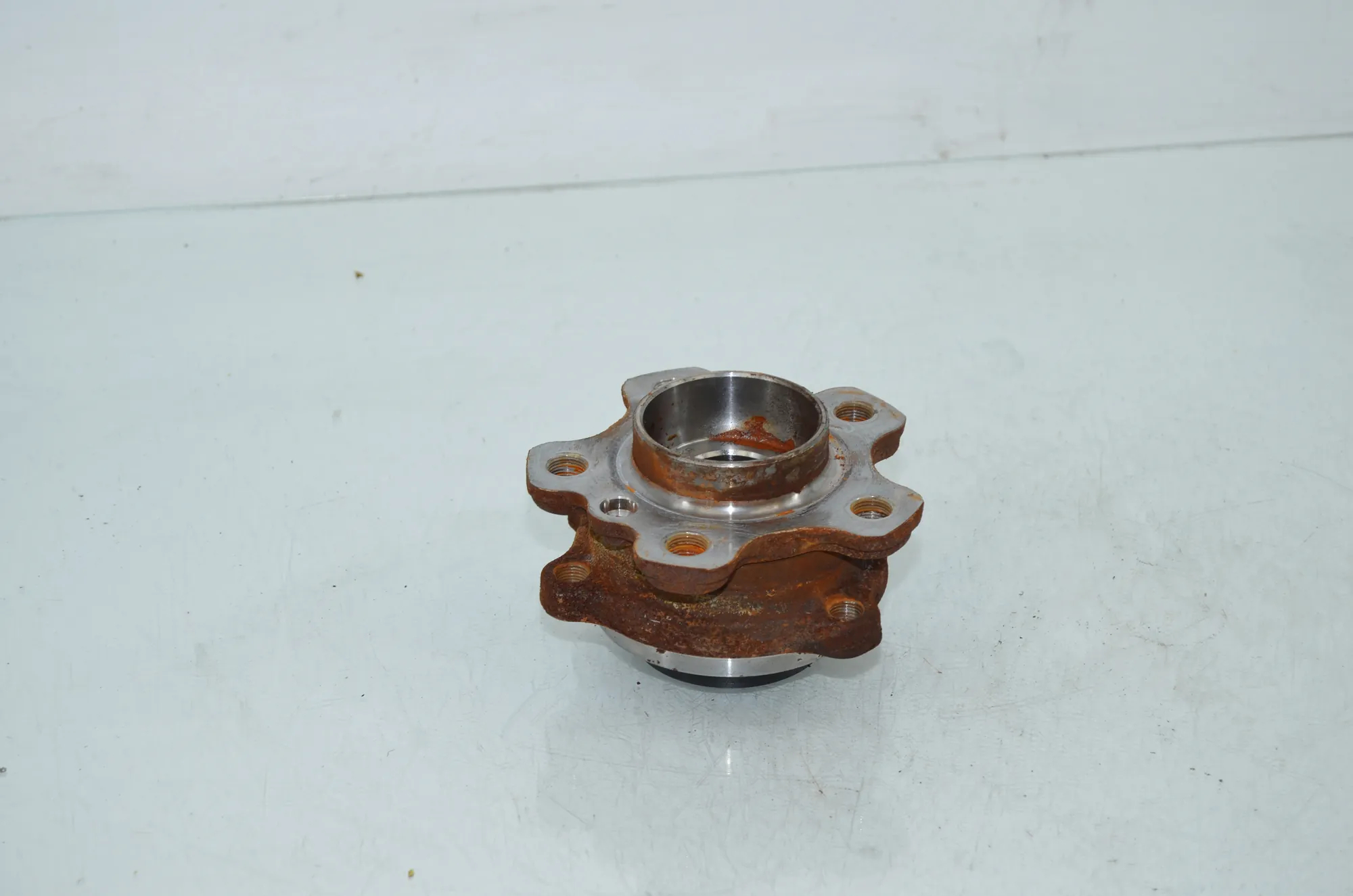 Front Right Wheel Bearing – OEM 6899175 · BMW X1 (U11) (2022 - -) BMW X1 (U11) 2024 – 2