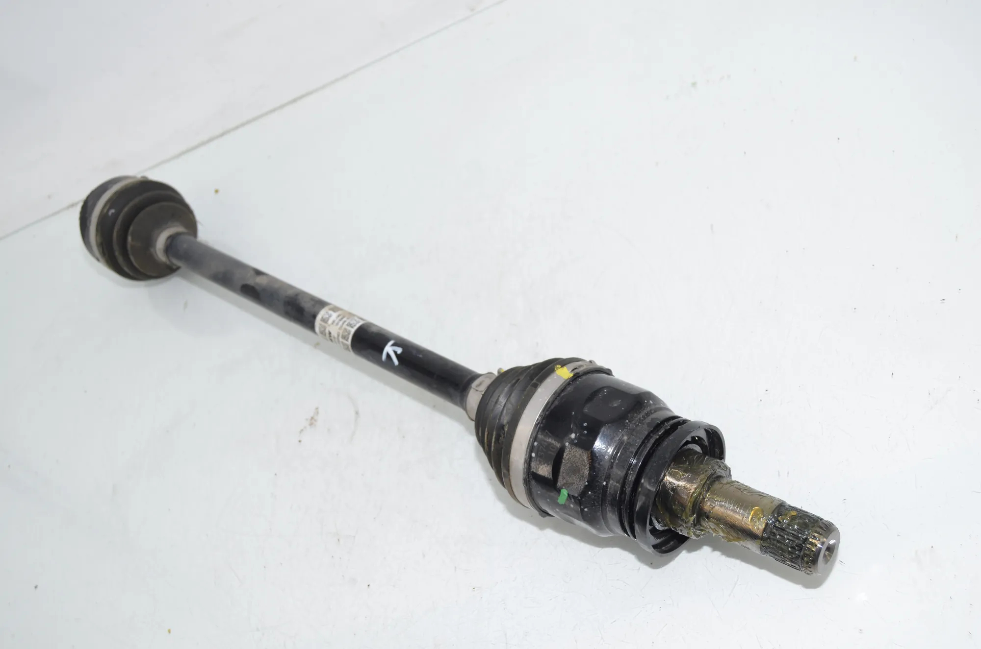 Rear Left Driveshaft – OEM 9884801 · BMW X1 (U11) (2022 - -) BMW X1 (U11) 2024 – 3