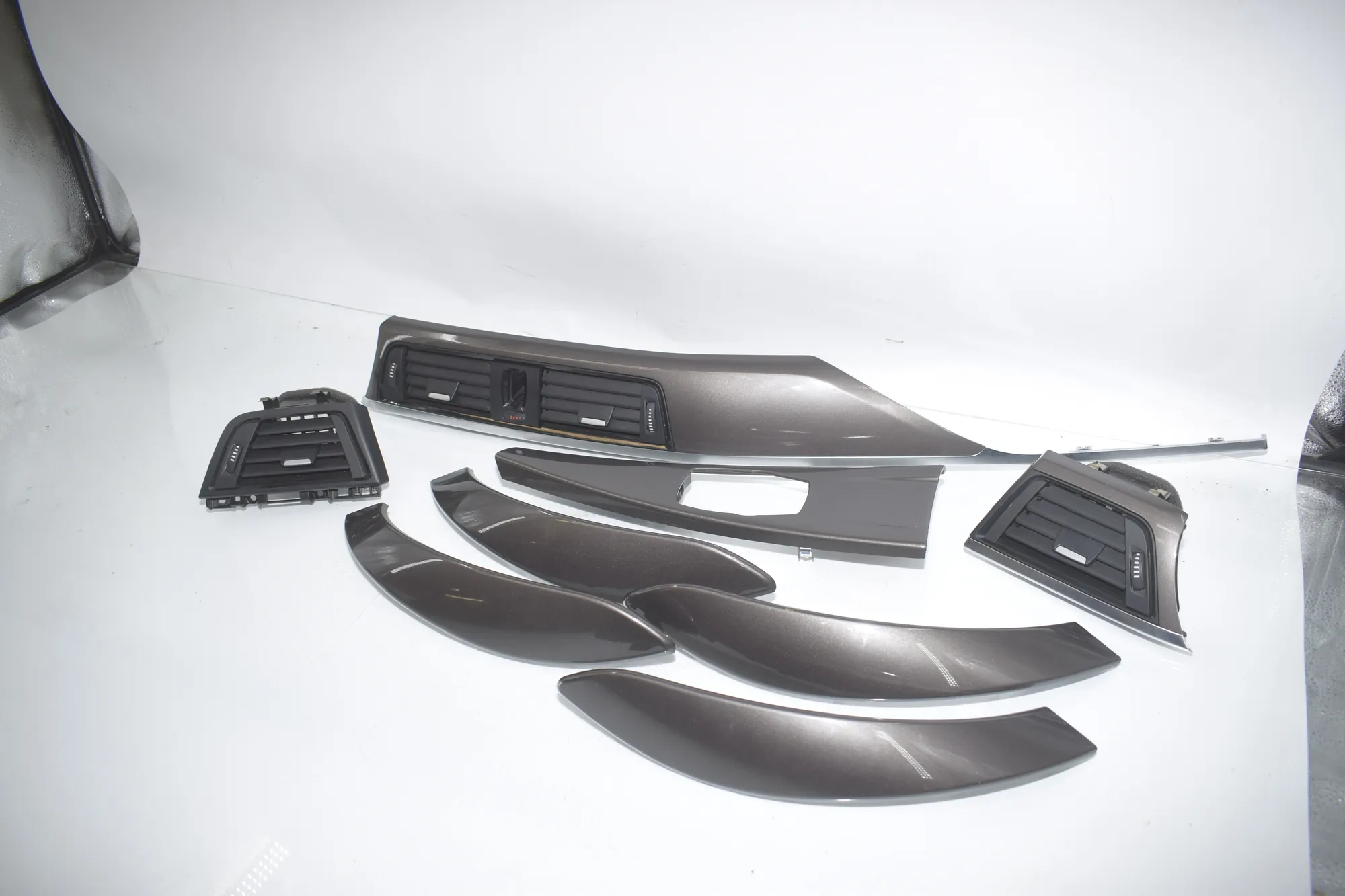 Interior Trim Strips Kit – OEM 9218550 · BMW 3 Touring (F31) 320 d 2012