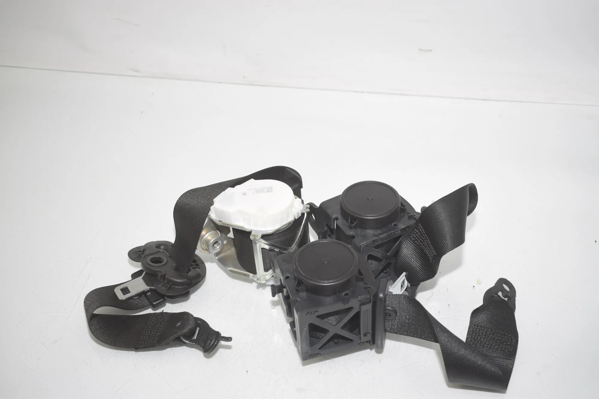 Front Right Seatbelt – OEM 7243308 · BMW 3 Touring (F31) 320 d 2012 – 4