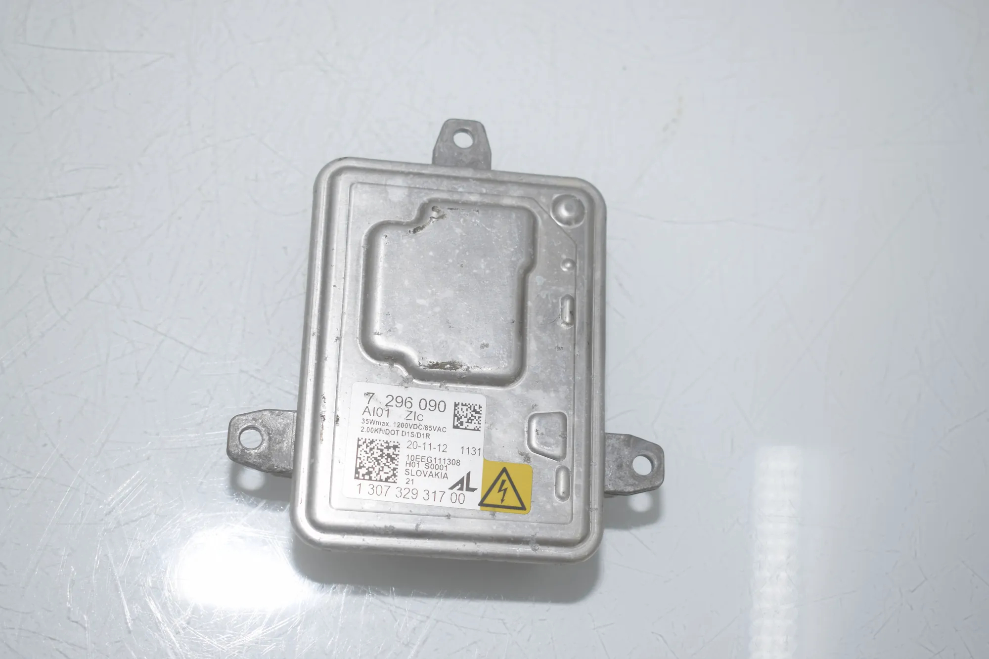 LED Lights Control Unit – OEM 7296090 · BMW 3 Touring (F31) 320 d 2012 – 2