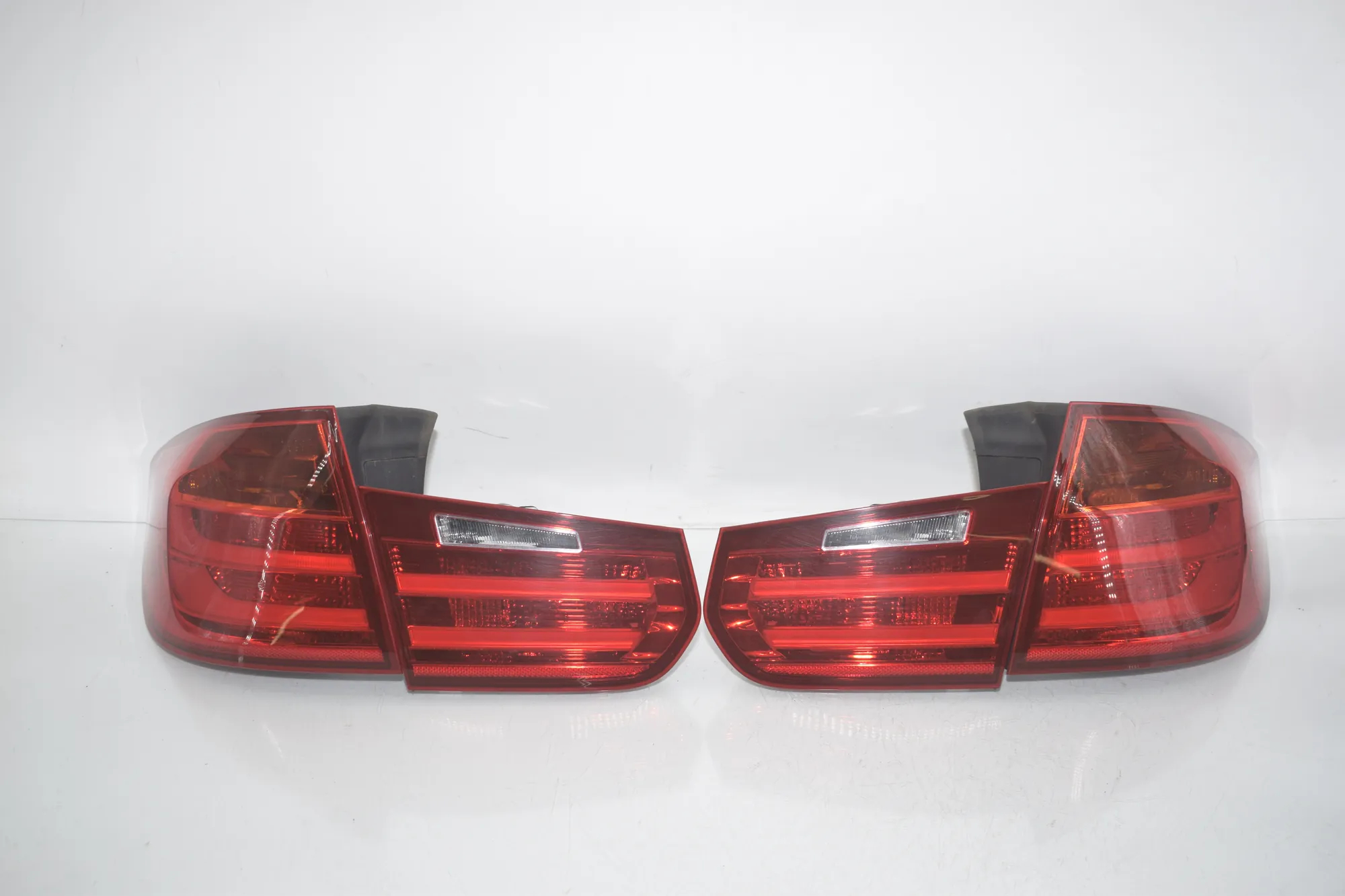Rear Tail Light Set – OEM 7259915 · BMW 3 Touring (F31) 320 d 2012