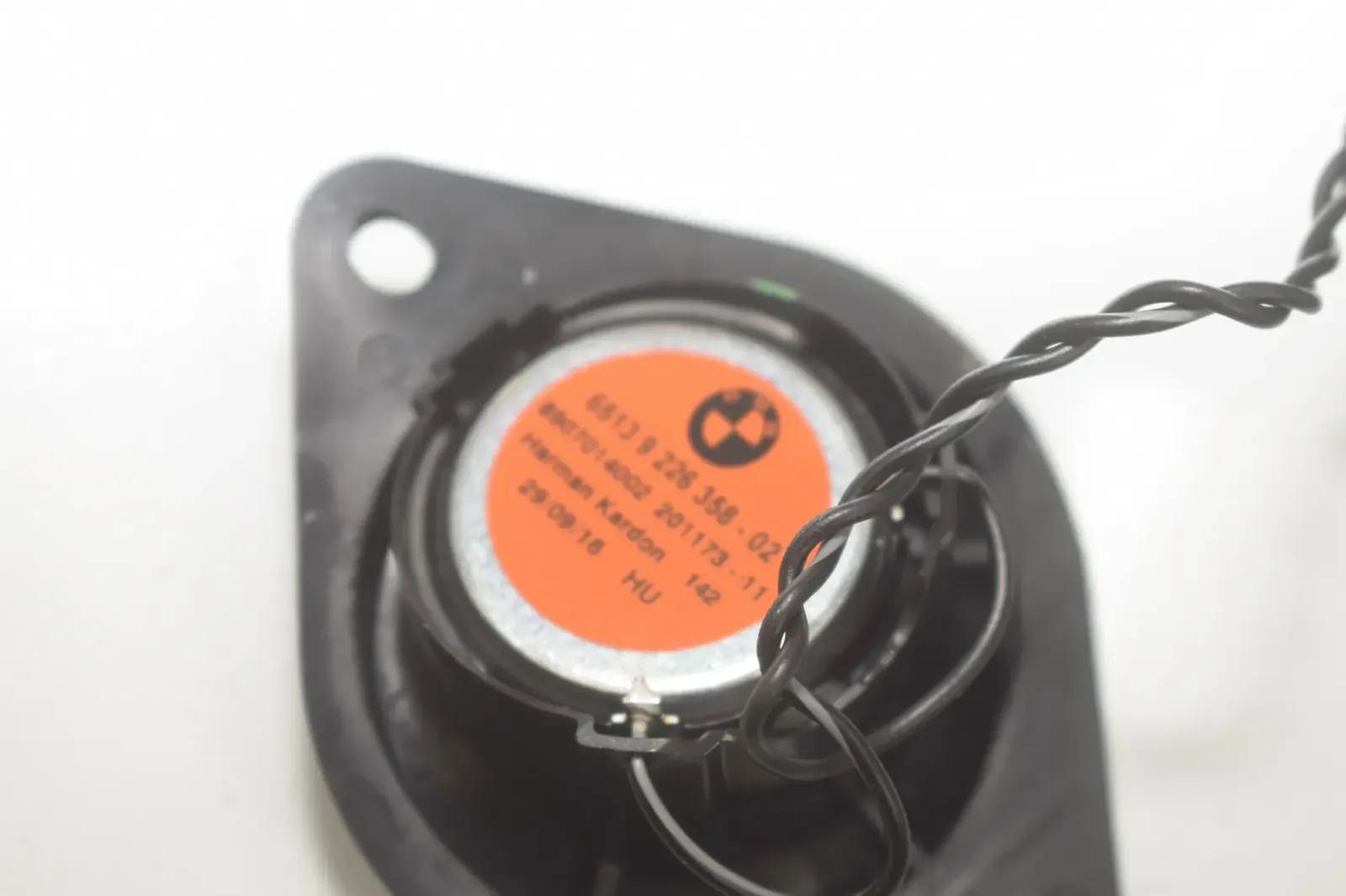 Sound Audio System Set – OEM 6823463 · BMW 7 (G11, G12) 750 d, Ld xDrive 2016 – 10