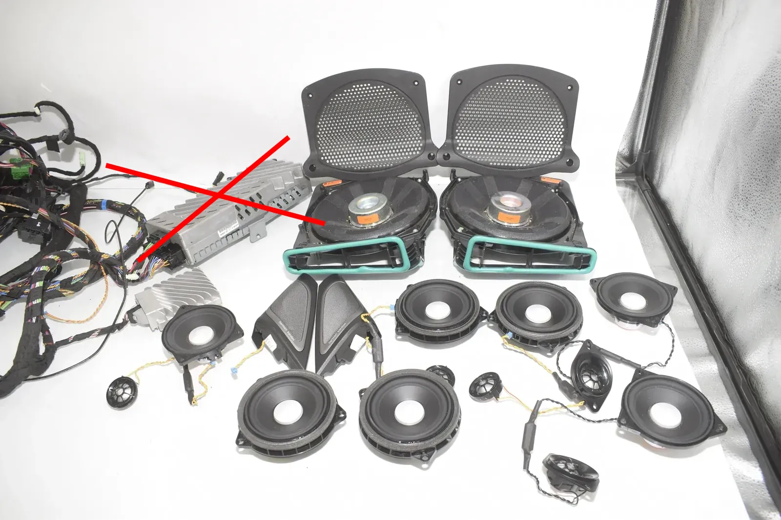Sound Audio System Set – OEM 6823463 · BMW 7 (G11, G12) 750 d, Ld xDrive 2016 – 3