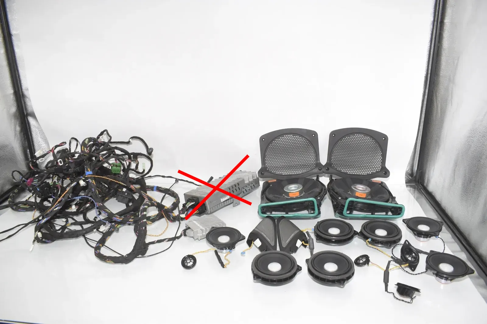 Sound Audio System Set – OEM 6823463 · BMW 7 (G11, G12) 750 d, Ld xDrive 2016 – 2
