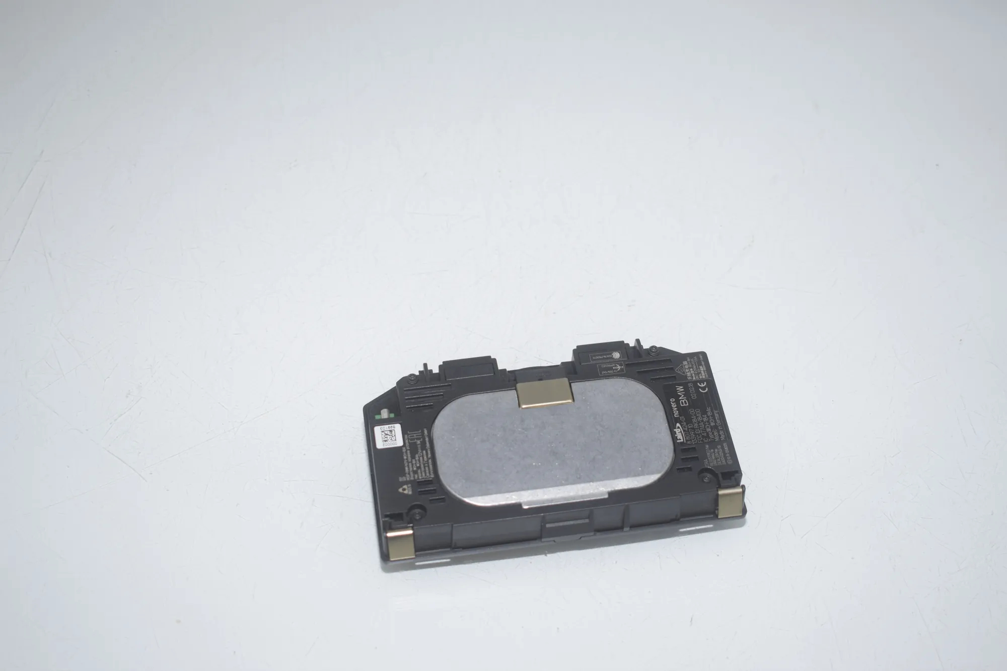 Wireless Charging Station – OEM 8807424 · BMW X5 (F15, F85) M 2018 – 3