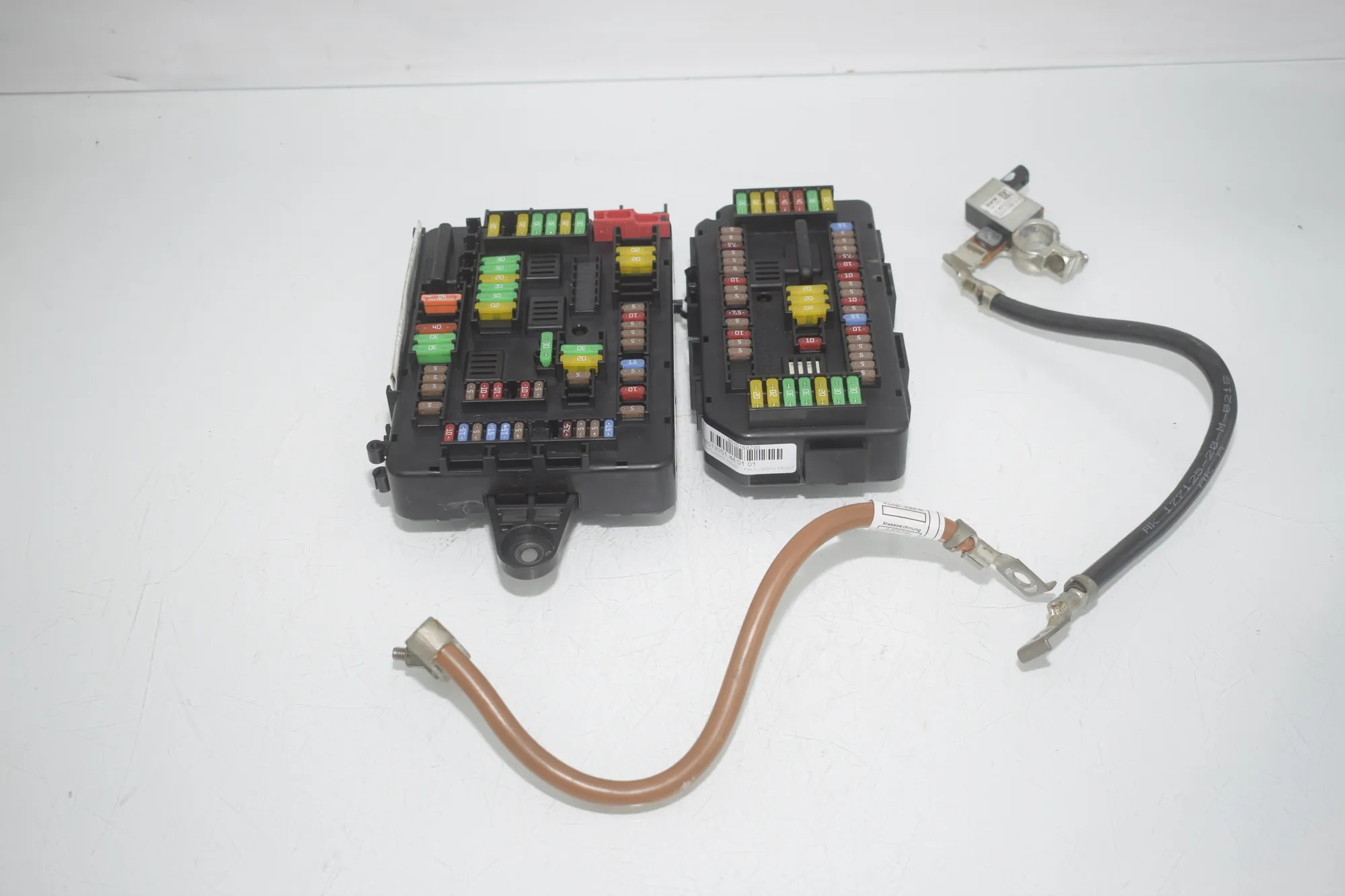 Fuse Box – OEM 6819651 · BMW X5 (F15, F85) M 2018