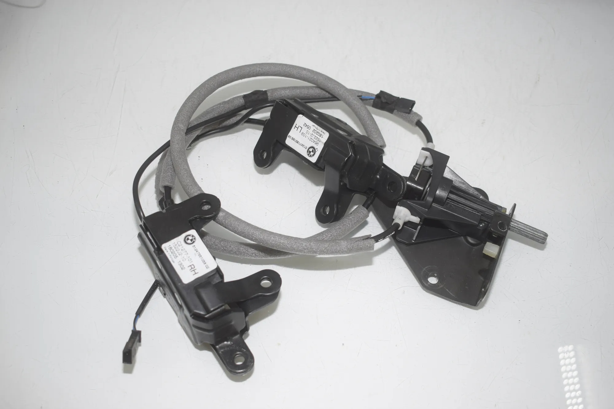 Electric Tailgate Opening Kit – OEM 8739659 · BMW X5 (F15, F85) M 2018 – 11