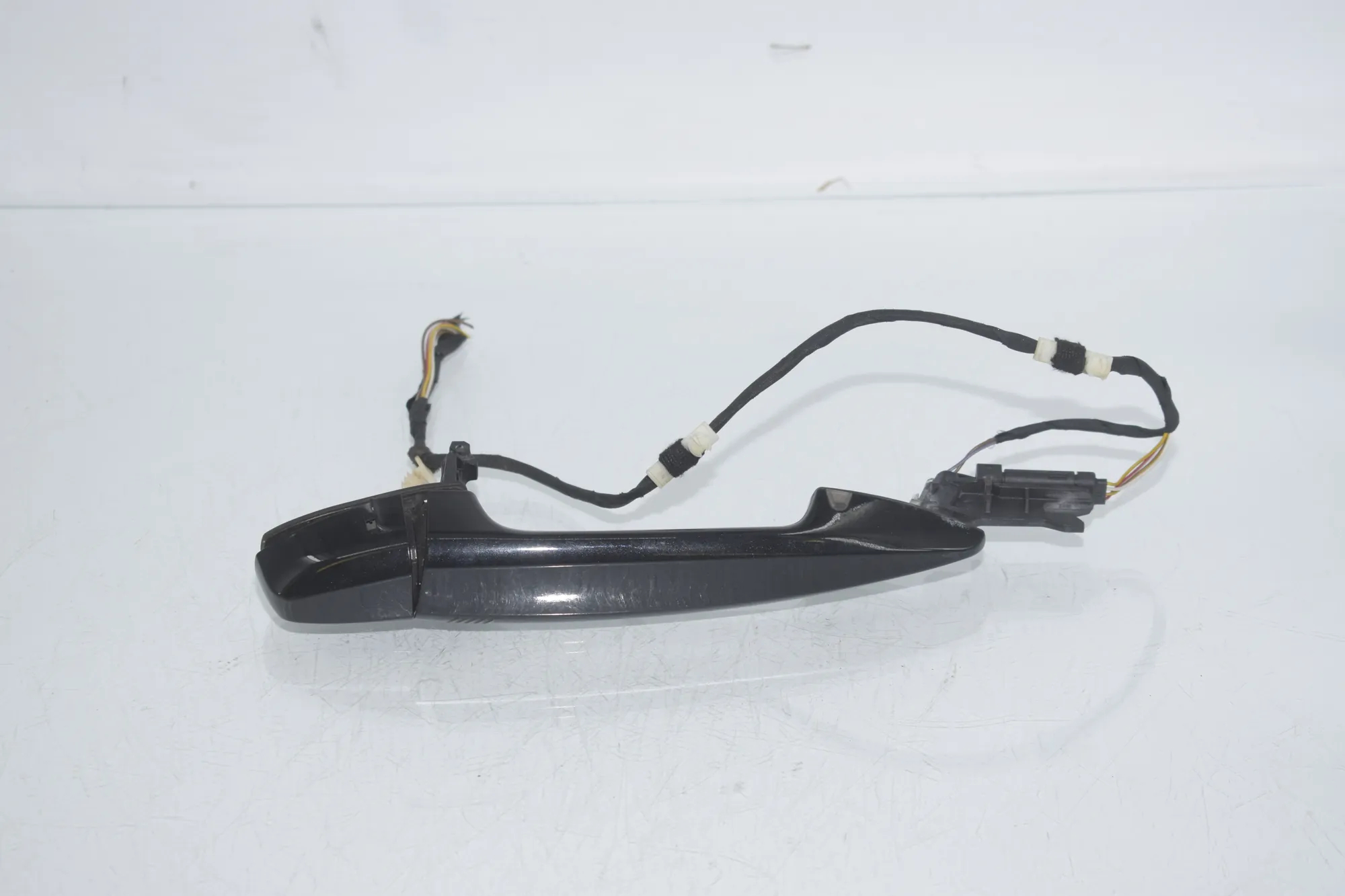Front Left Door Exterior Handle – OEM 7433843 · BMW X5 (F15, F85) M 2018