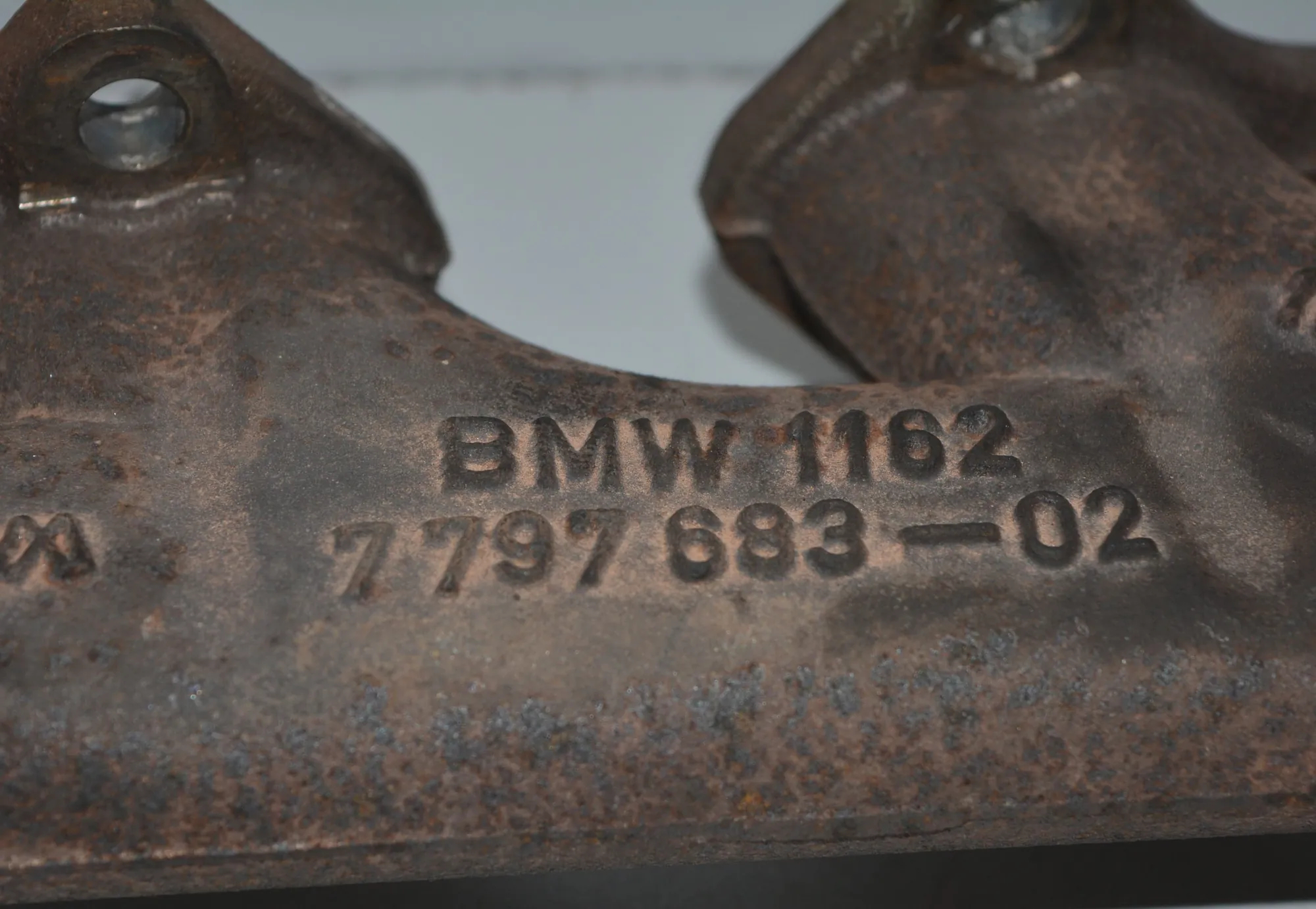Exhaust Manifold – OEM 7797683 · BMW 7 (E65, E66, E67) 730 Ld 2005 – 2