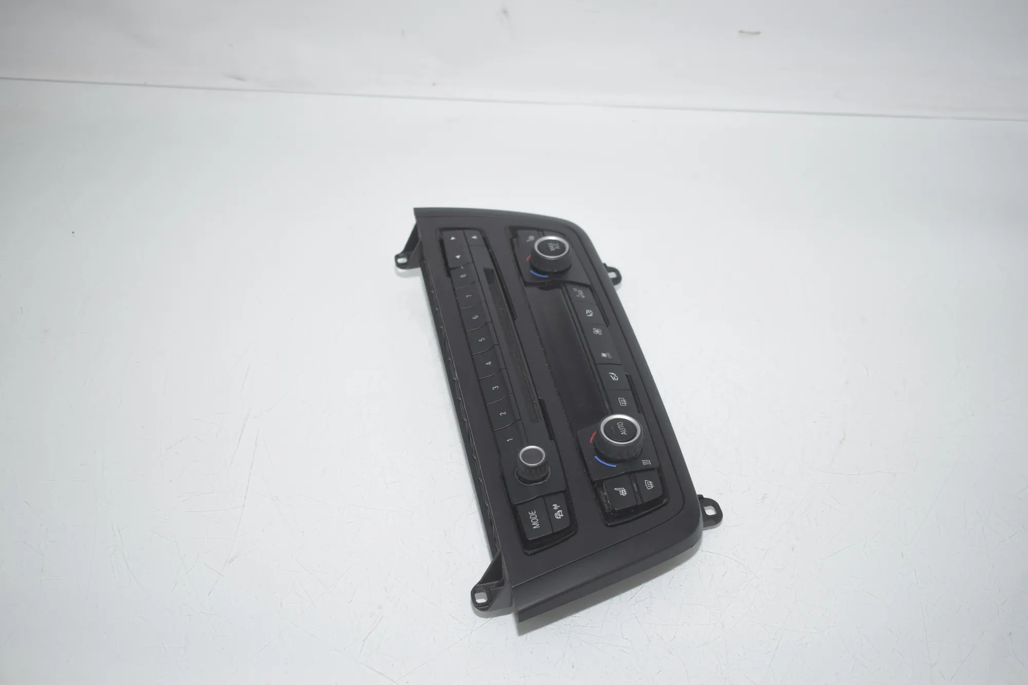 Climate Control Unit – OEM 9287337 · BMW 3 (F30, F80) 320 i 2012 – 2