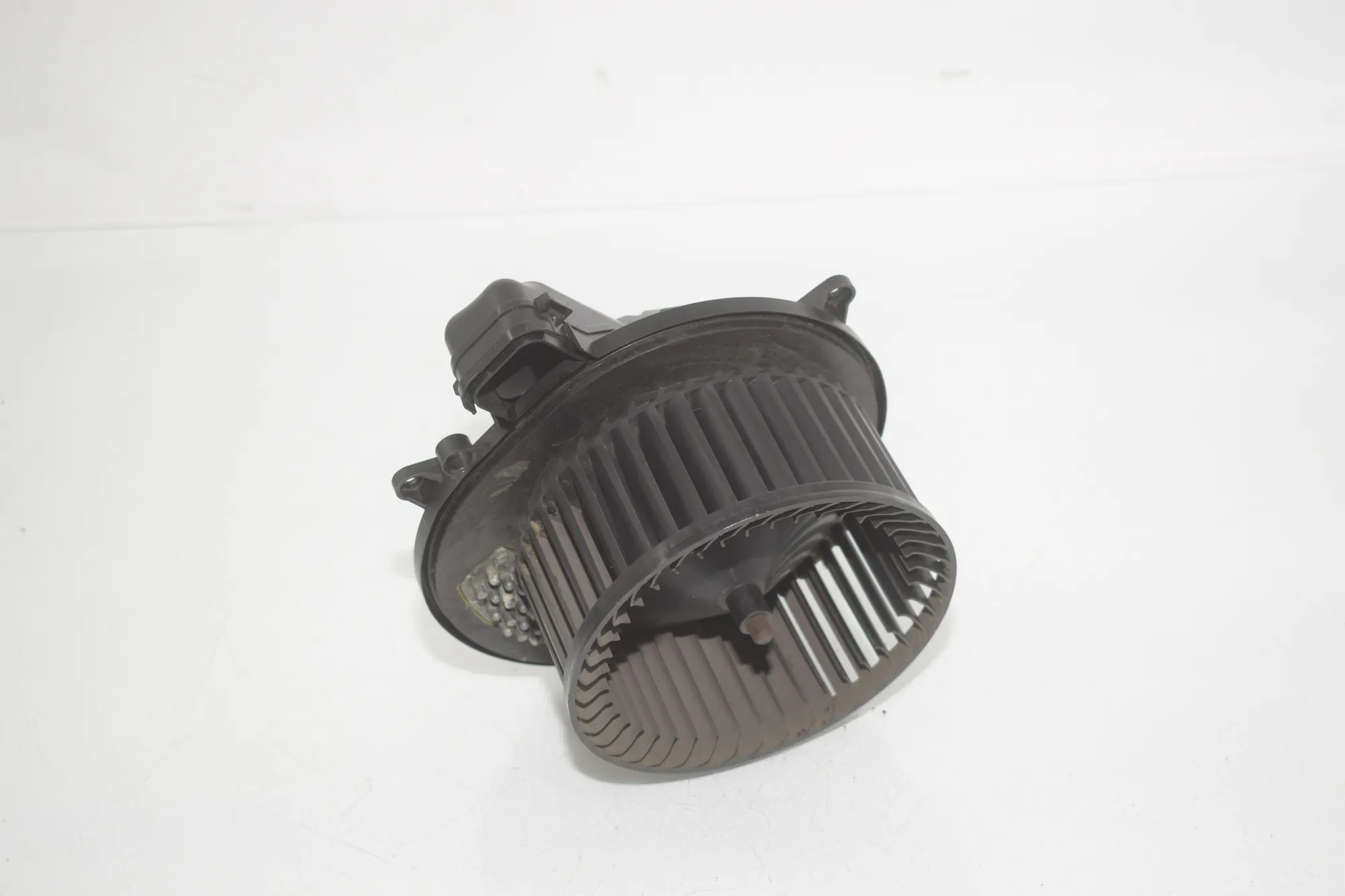 Heater Blower Fan – OEM 903542 · BMW 3 (F30, F80) 320 i 2012 – 4