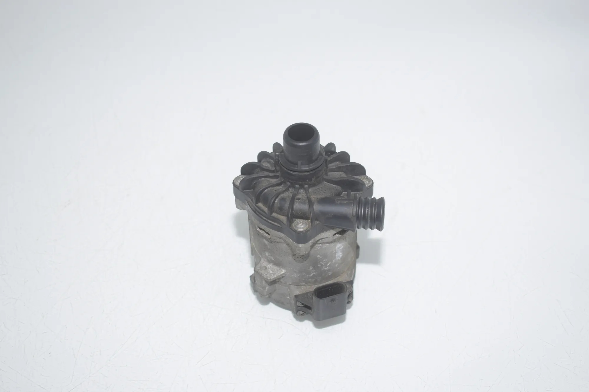 Auxiliary Water Pump – OEM 7850113 · BMW X5 (F15, F85) M 2018