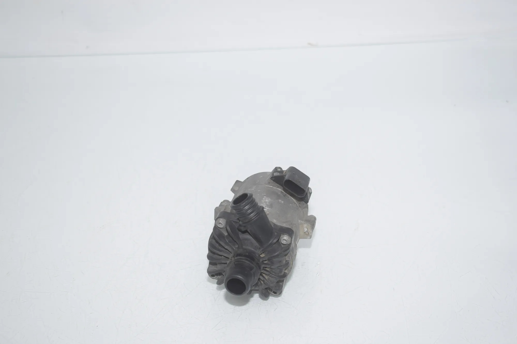 Auxiliary Water Pump – OEM 7850113 · BMW X5 (F15, F85) M 2018 – 3