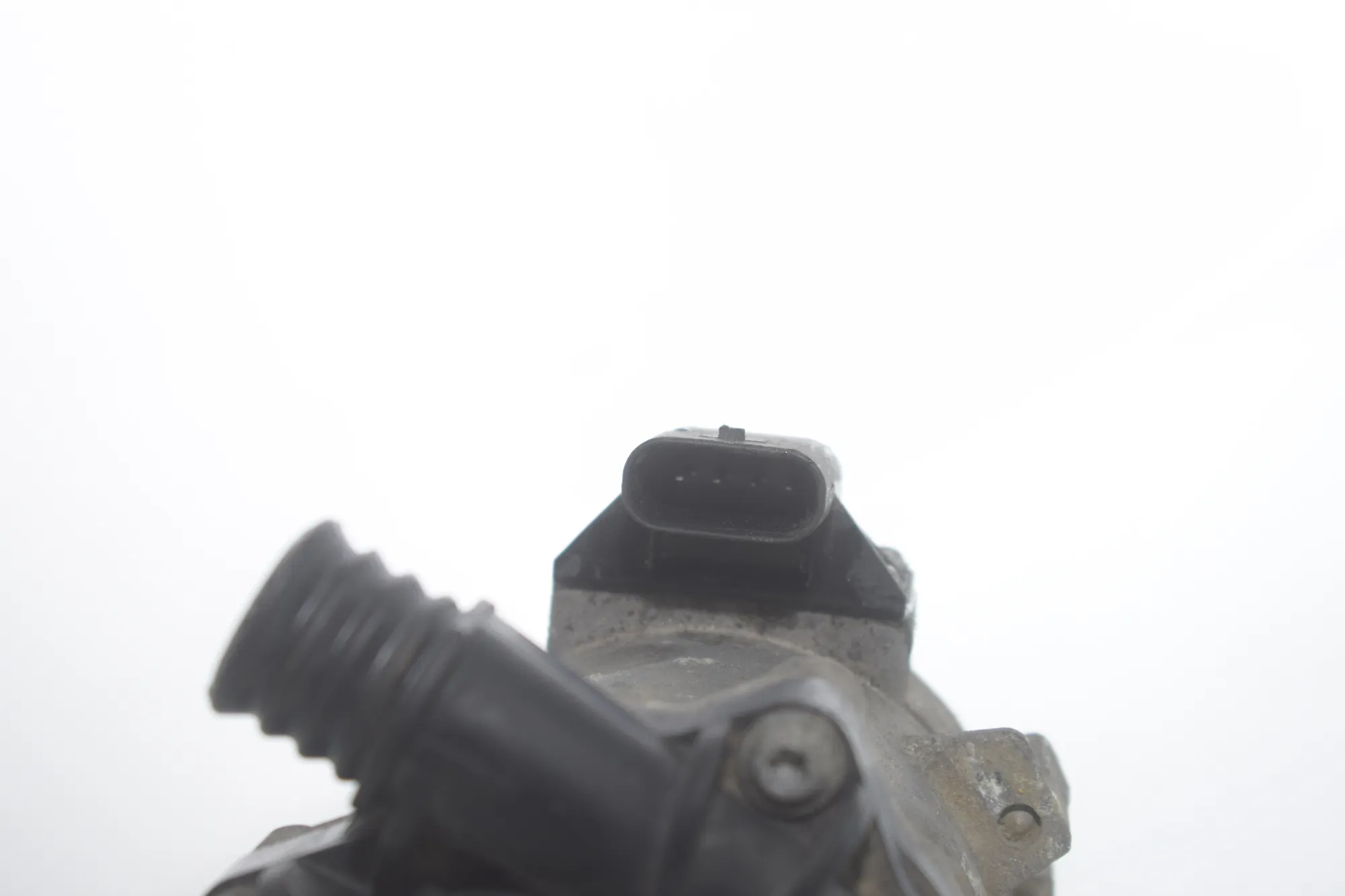 Auxiliary Water Pump – OEM 7850113 · BMW X5 (F15, F85) M 2018 – 4