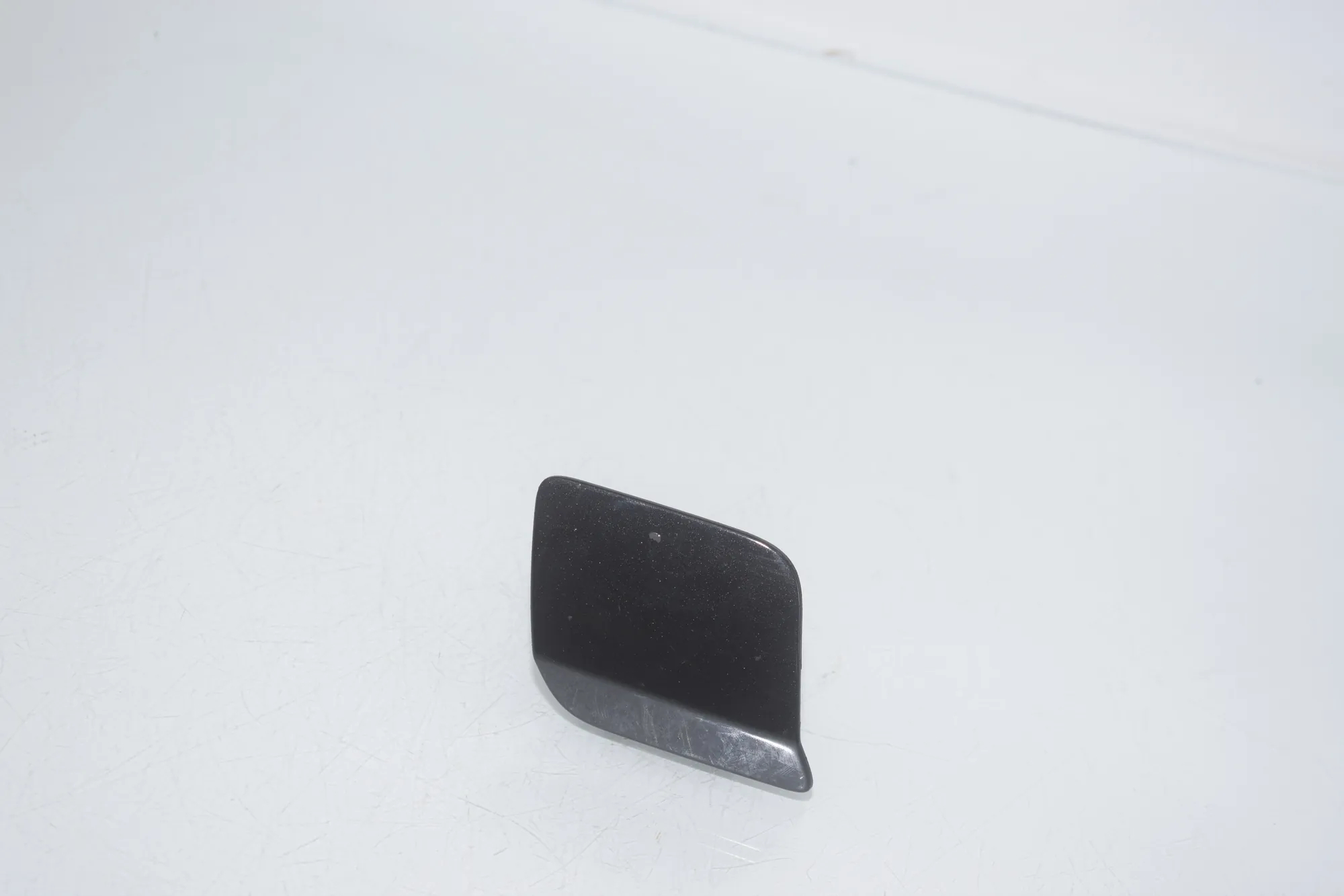 Right Side Headlight Washer Cover Cap – OEM 8056304 · BMW X5 (F15, F85) M 2018