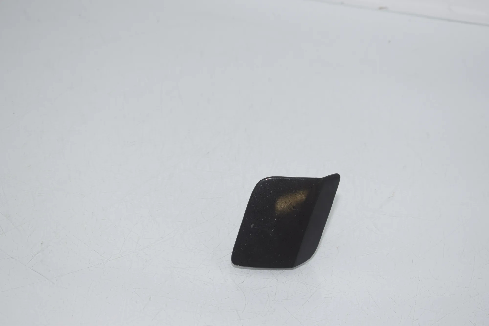 Right Side Headlight Washer Cover Cap – OEM 8056304 · BMW X5 (F15, F85) M 2018 – 2
