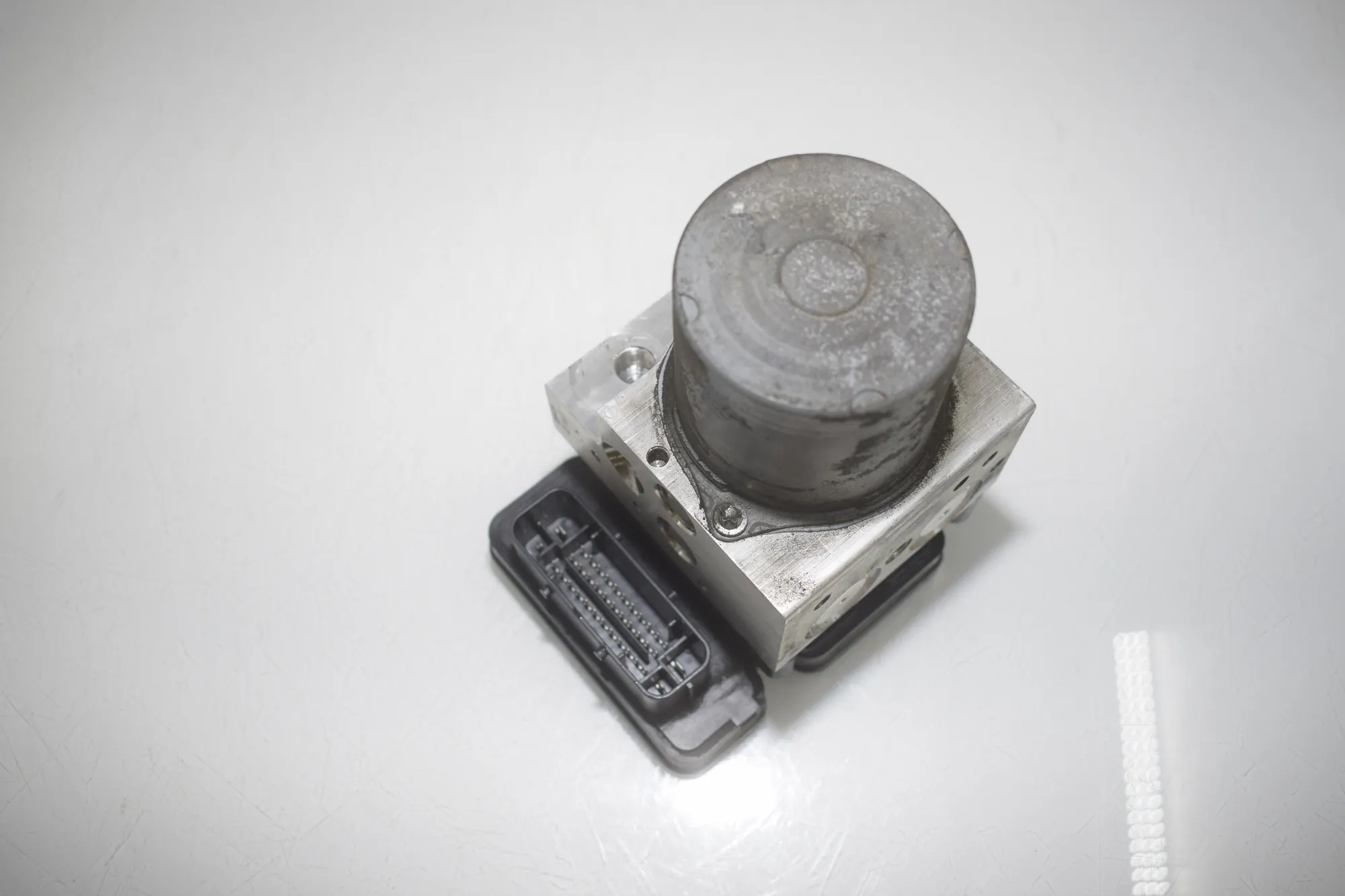 ABS Pump – OEM 6884733 · BMW X5 (F15, F85) M 2018 – 4