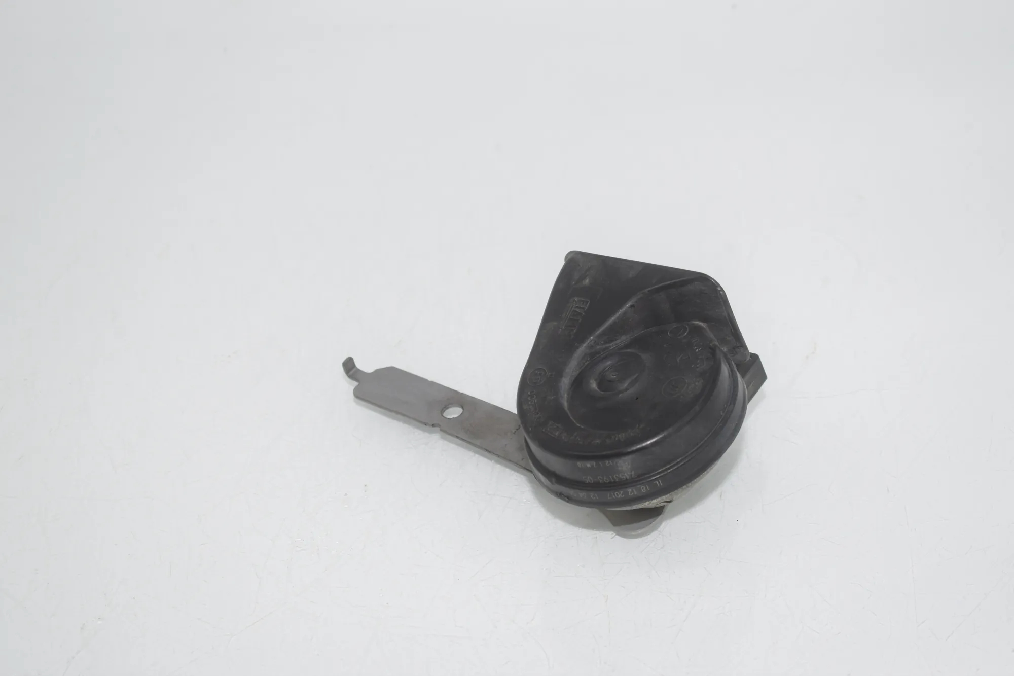 Horn Signal – OEM 7353193 · BMW X5 (F15, F85) M 2018