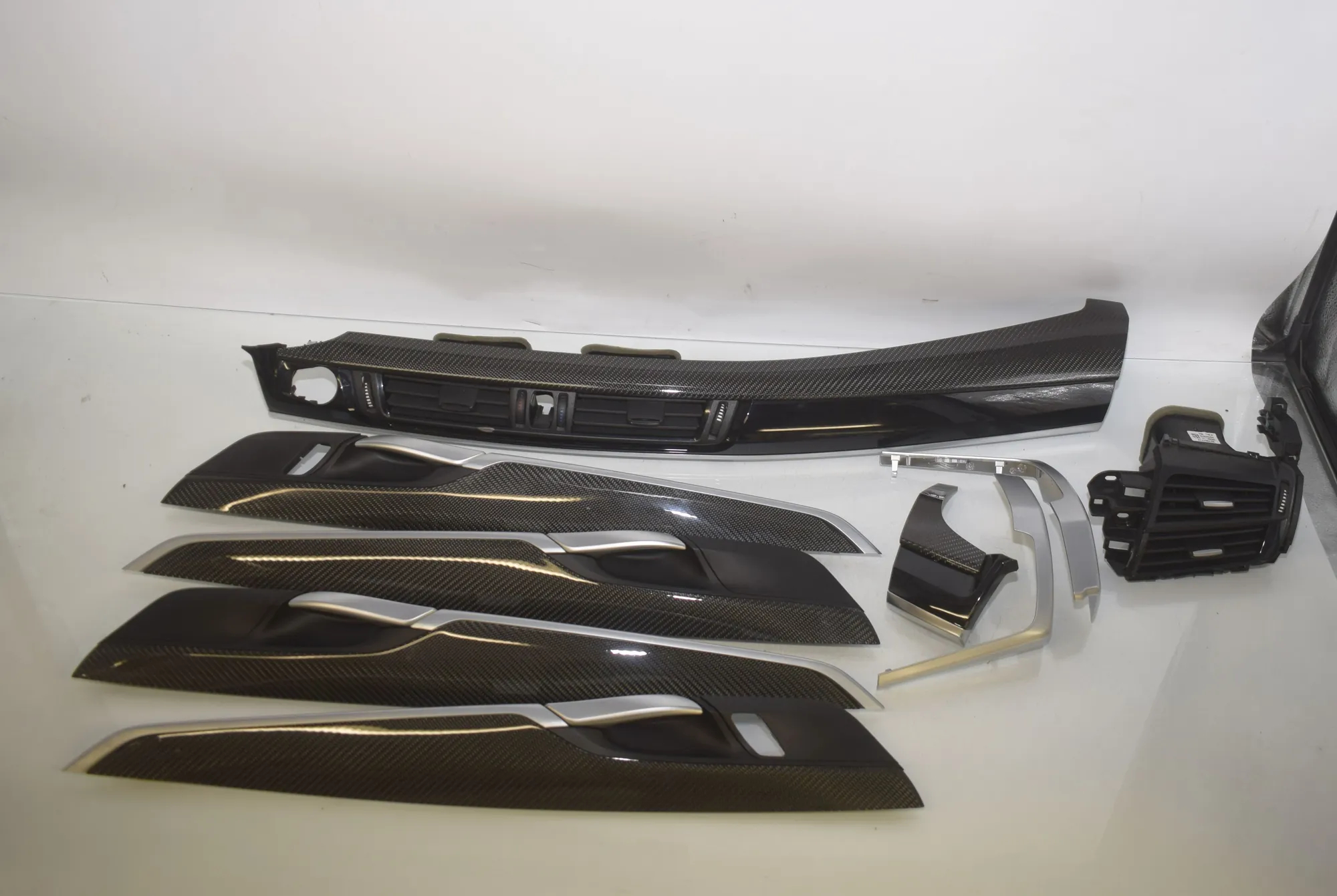 Interior Trim Strips Kit – OEM 5187810 · BMW X5 (F15, F85) M 2018 – 8