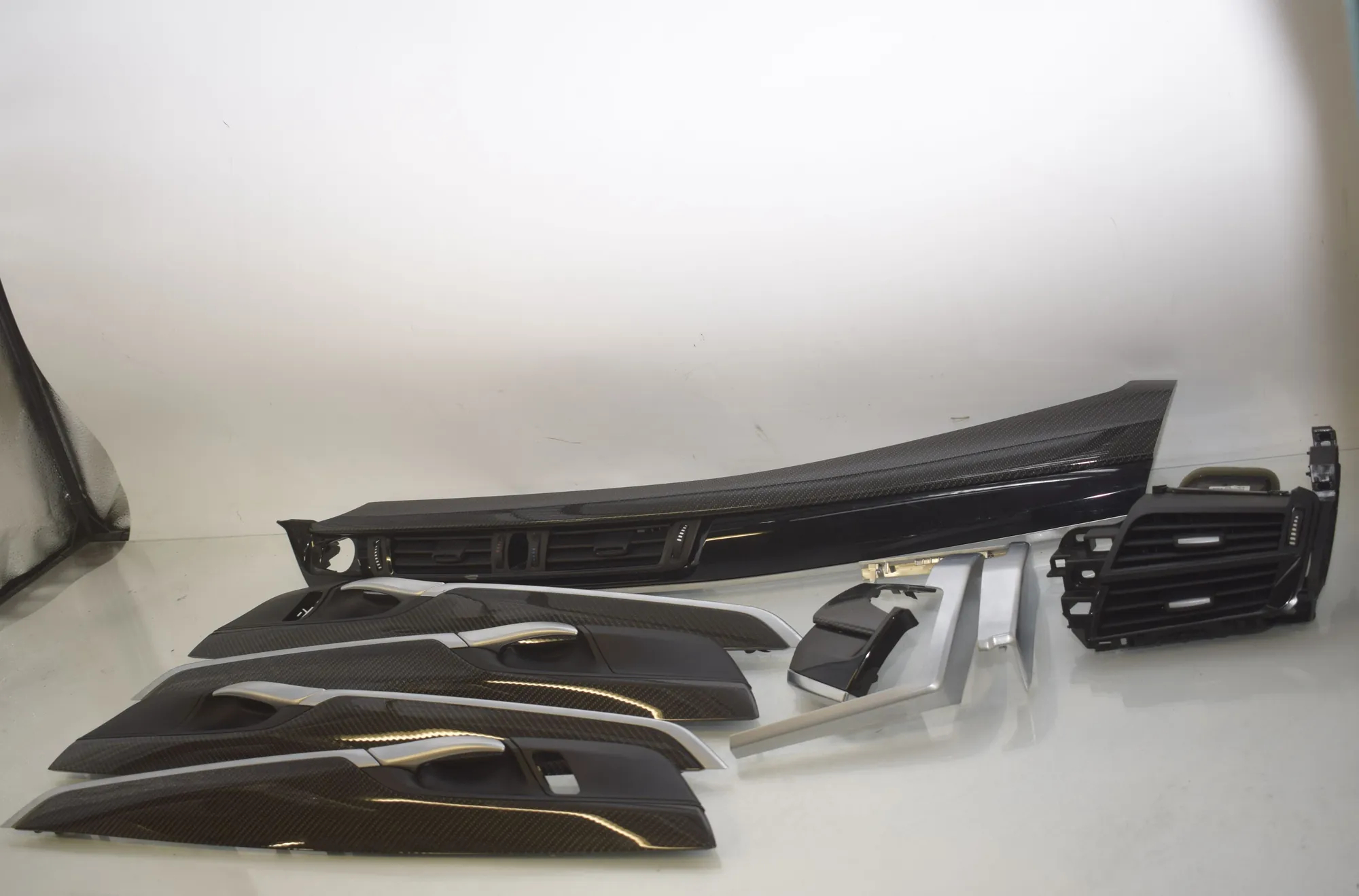 Interior Trim Strips Kit – OEM 5187810 · BMW X5 (F15, F85) M 2018 – 11