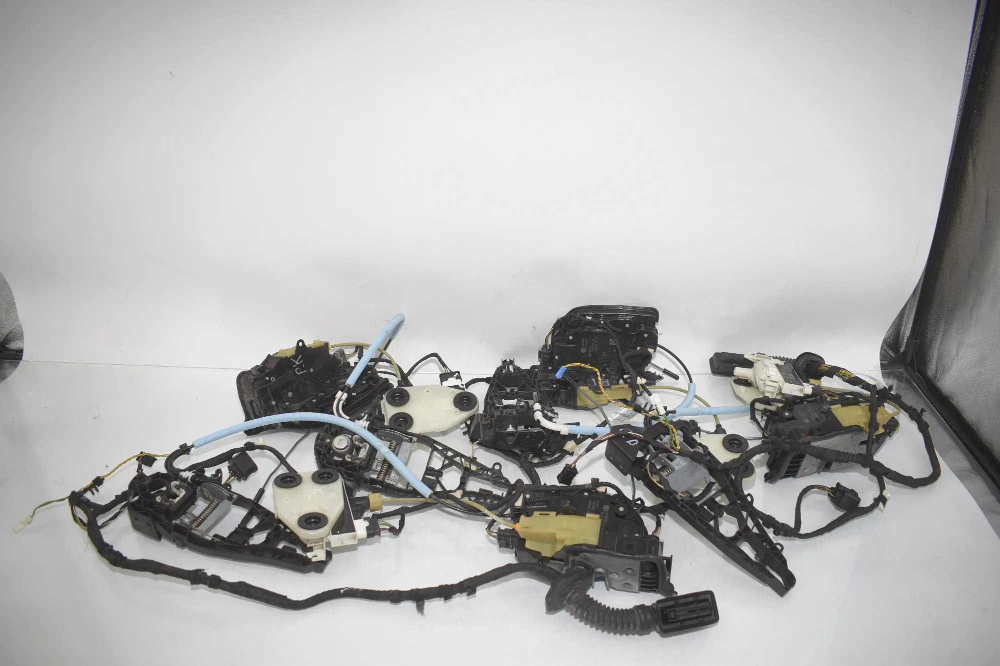 Door Locks Soft Close Kit – OEM 7281945 · BMW X5 (F15, F85) M 2018 – 3