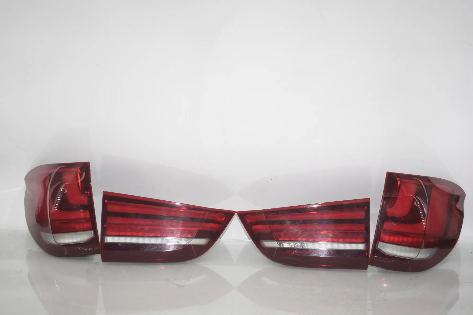 Rear Tail Light Set – OEM 7290103 · BMW X5 (F15, F85) M 2018 – 2
