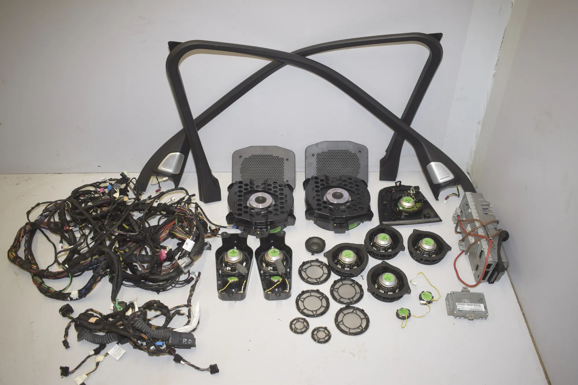 Sound Audio System Set – OEM 9224869 · BMW X5 (F15, F85) M 2018 – 7