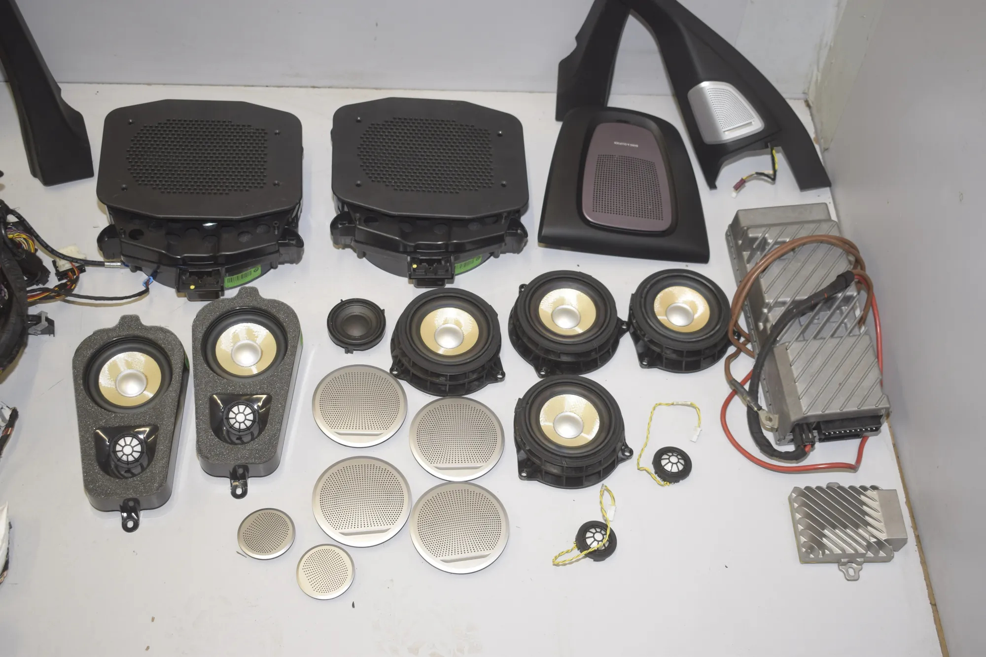 Sound Audio System Set – OEM 9224869 · BMW X5 (F15, F85) M 2018 – 3